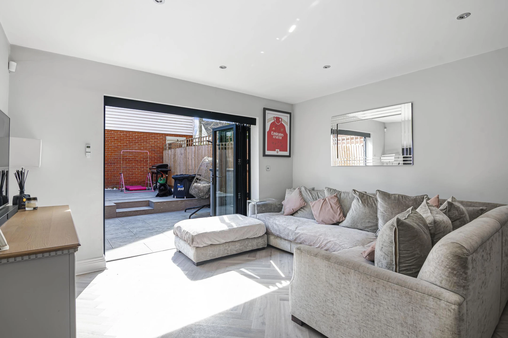 Property enquiry form background image
