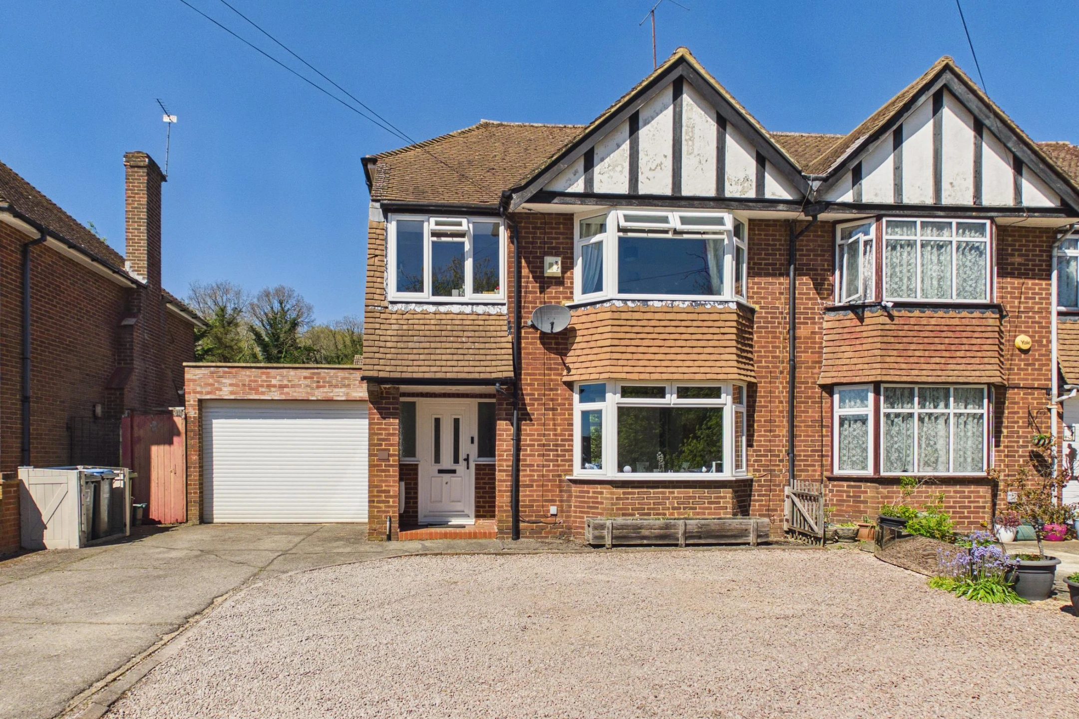 Property enquiry form background image