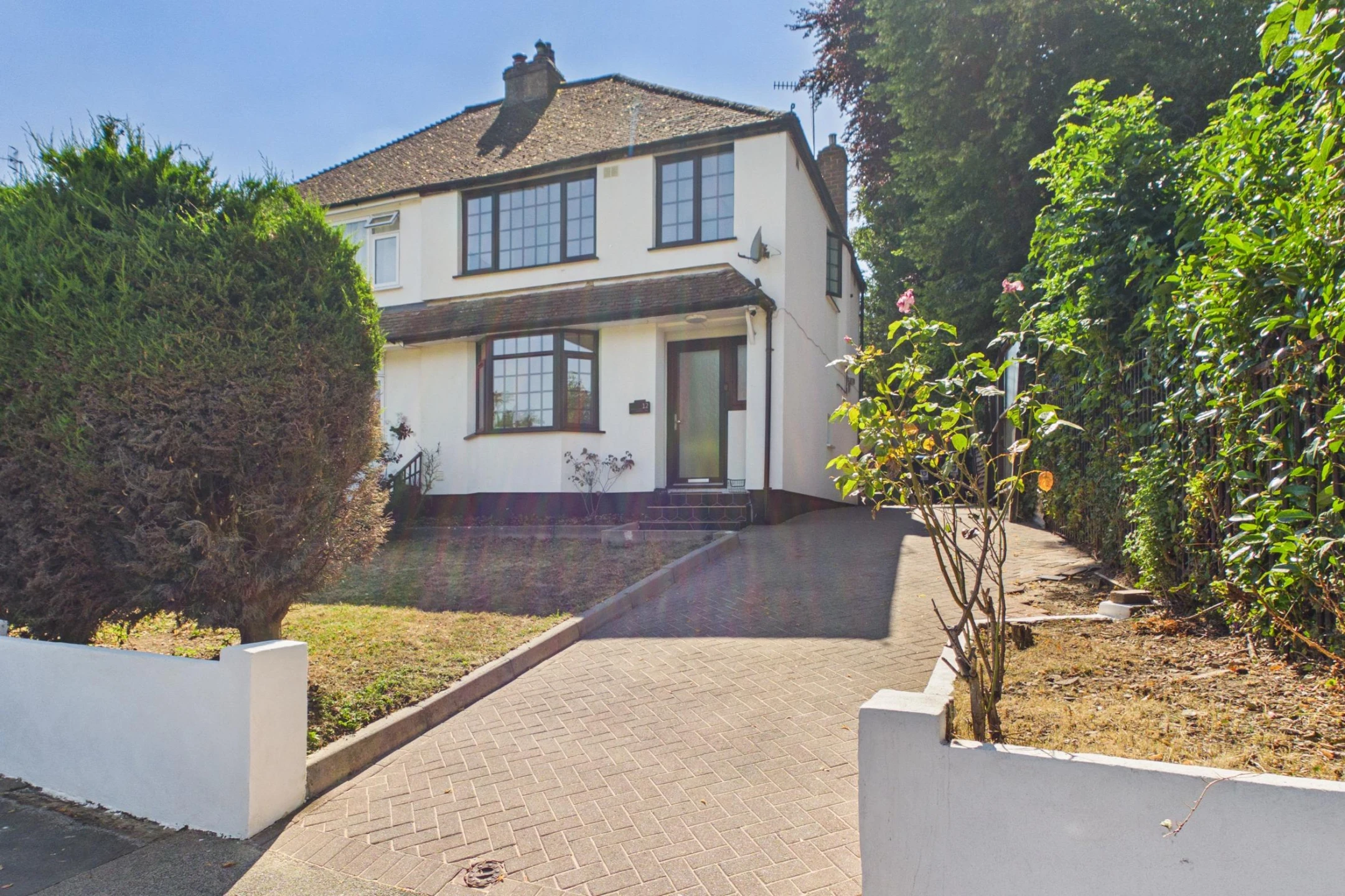 Property enquiry form background image