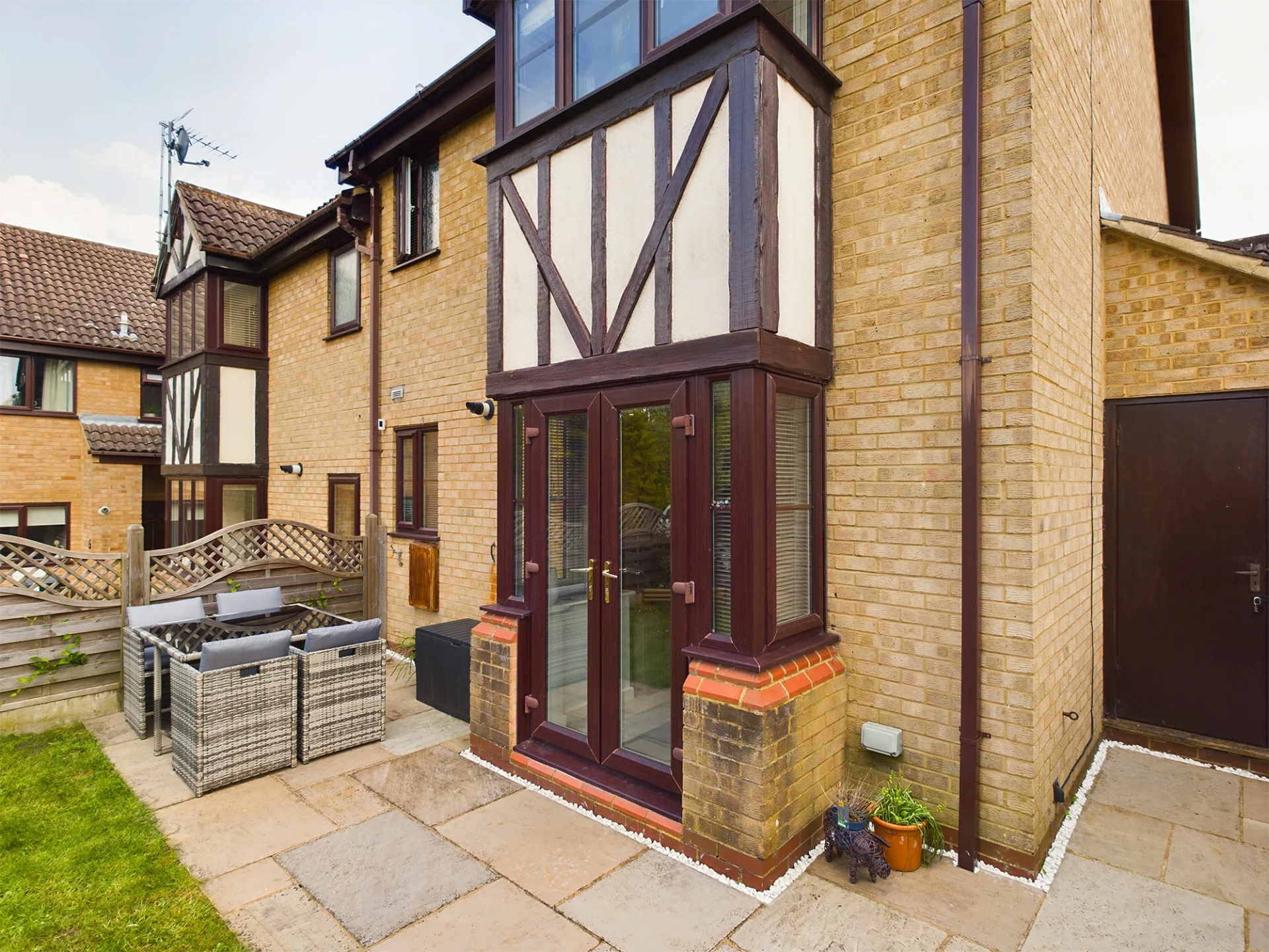 Property enquiry form background image