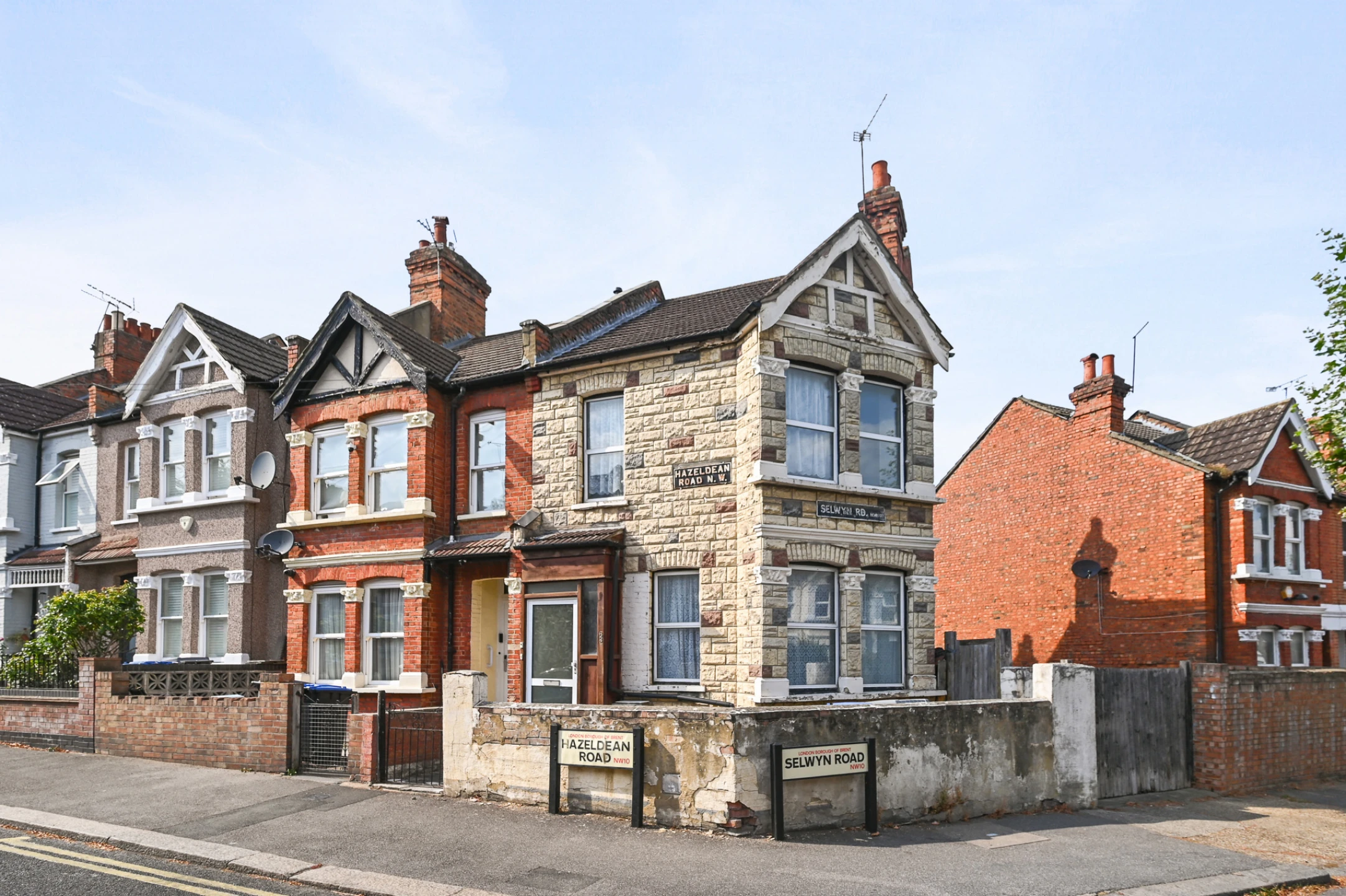 Property enquiry form background image