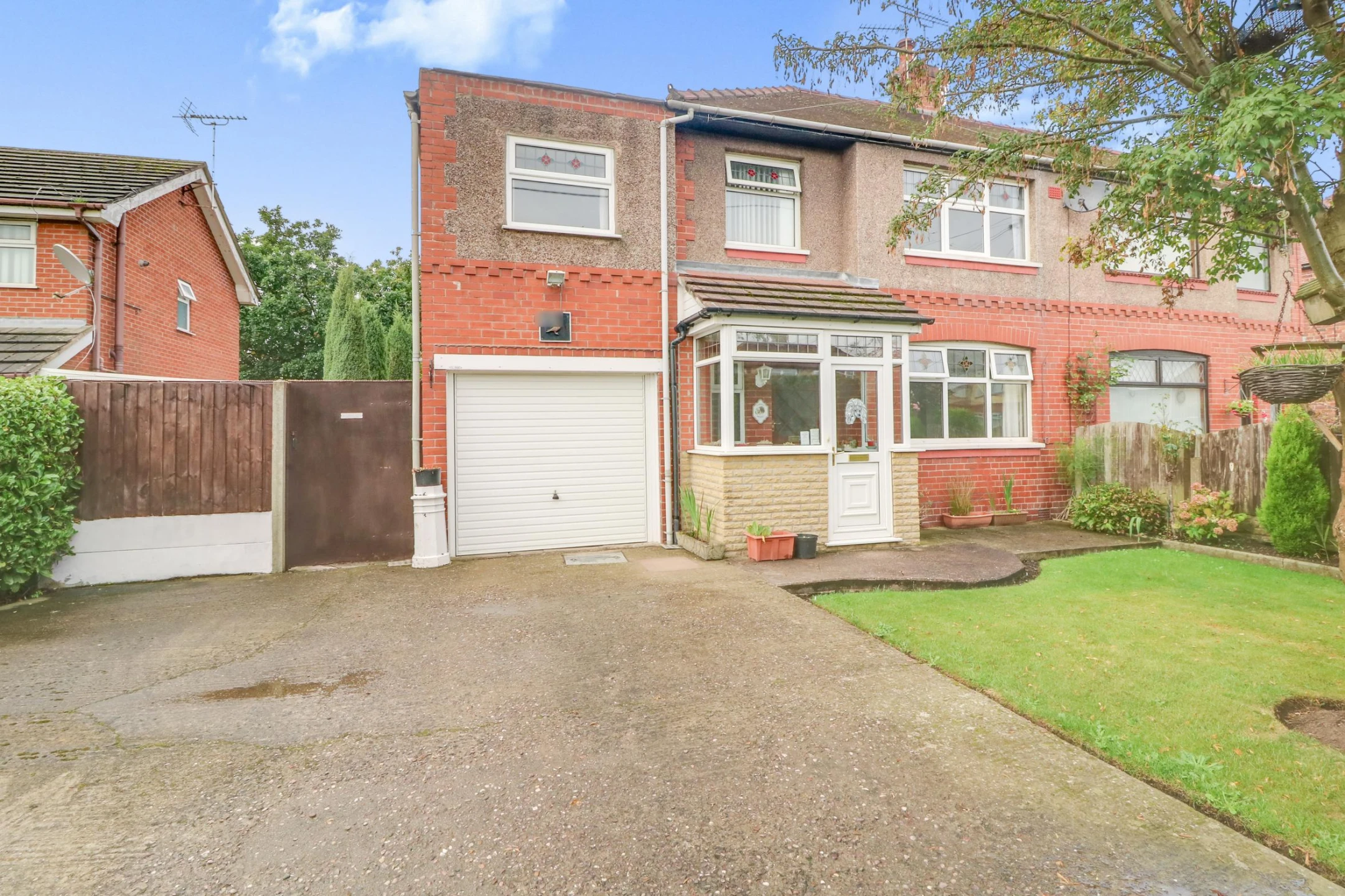 Property enquiry form background image