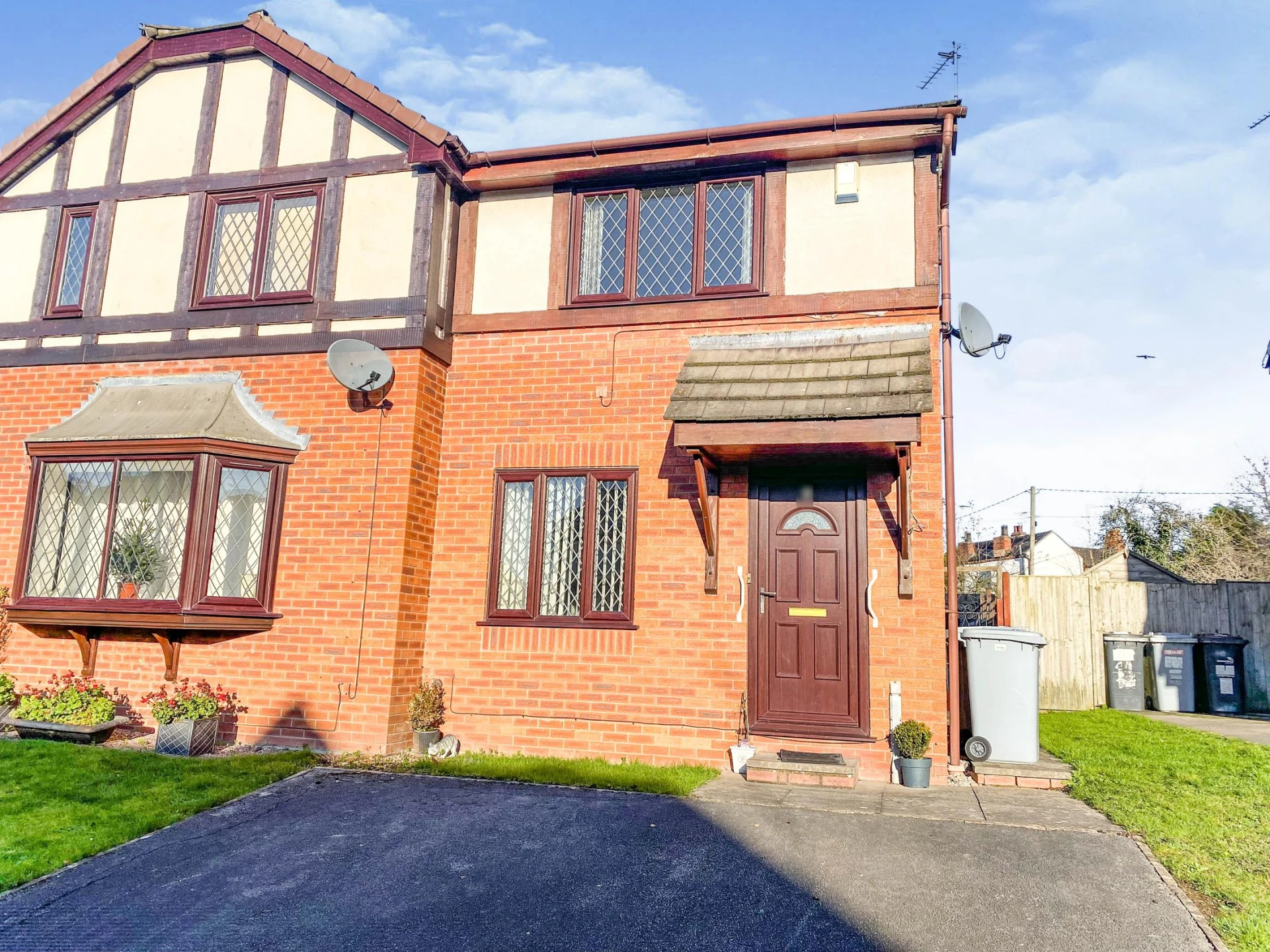 Property enquiry form background image