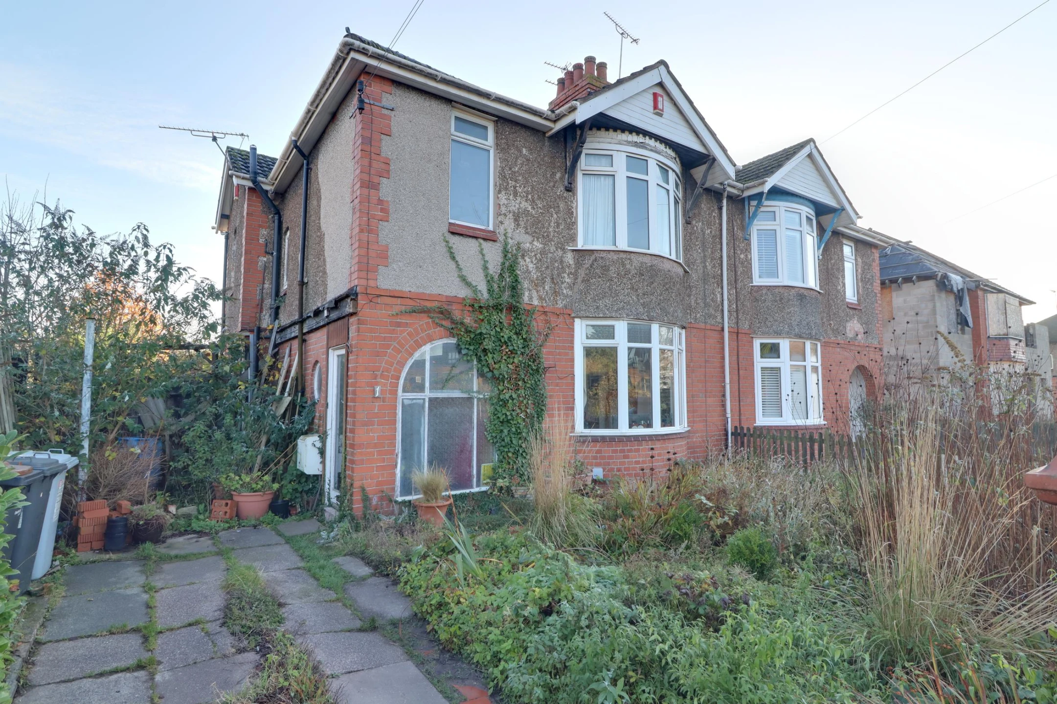 Property enquiry form background image