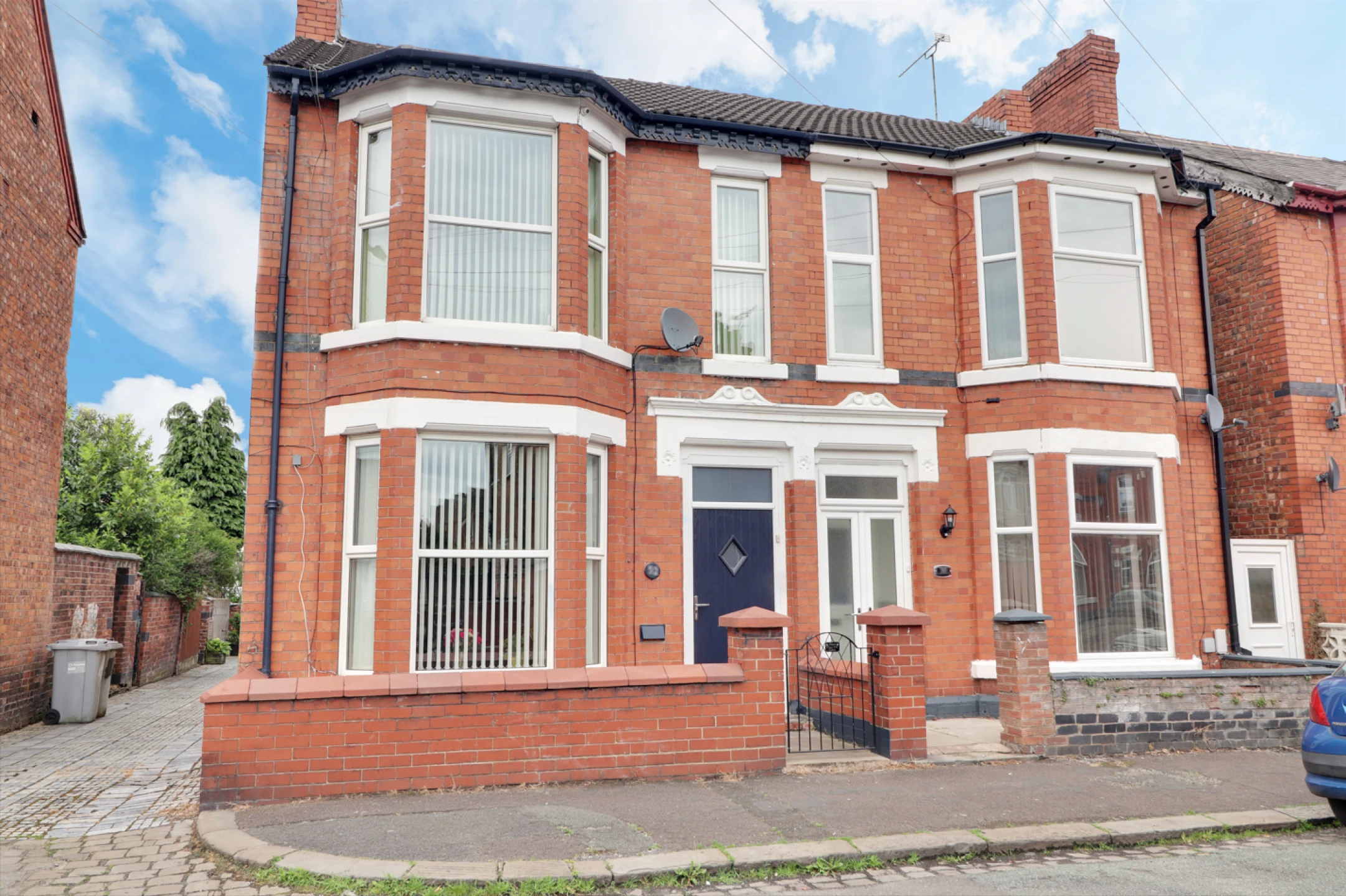 Property enquiry form background image