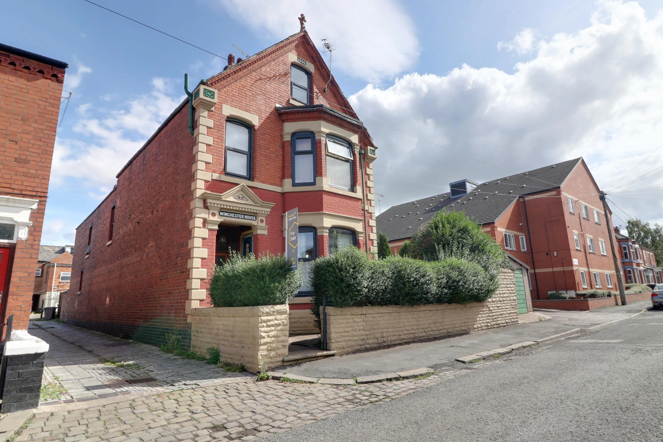 Property enquiry form background image