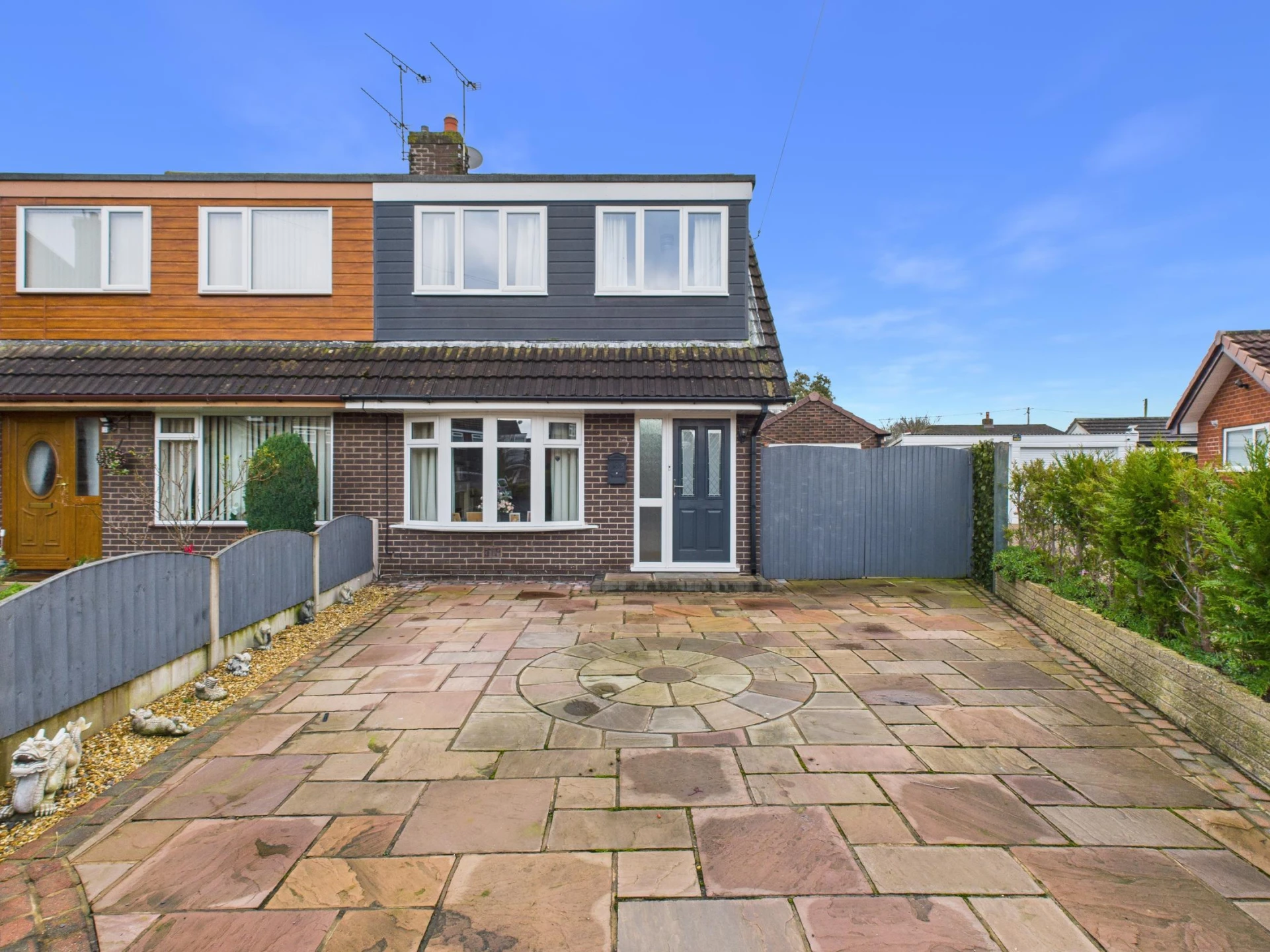 Property enquiry form background image