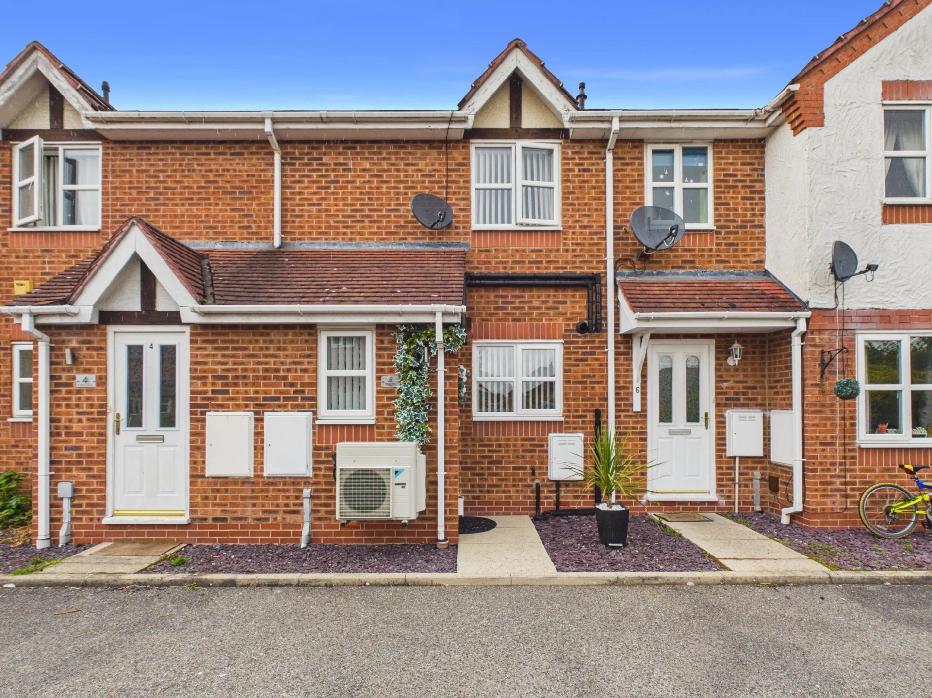 Property enquiry form background image