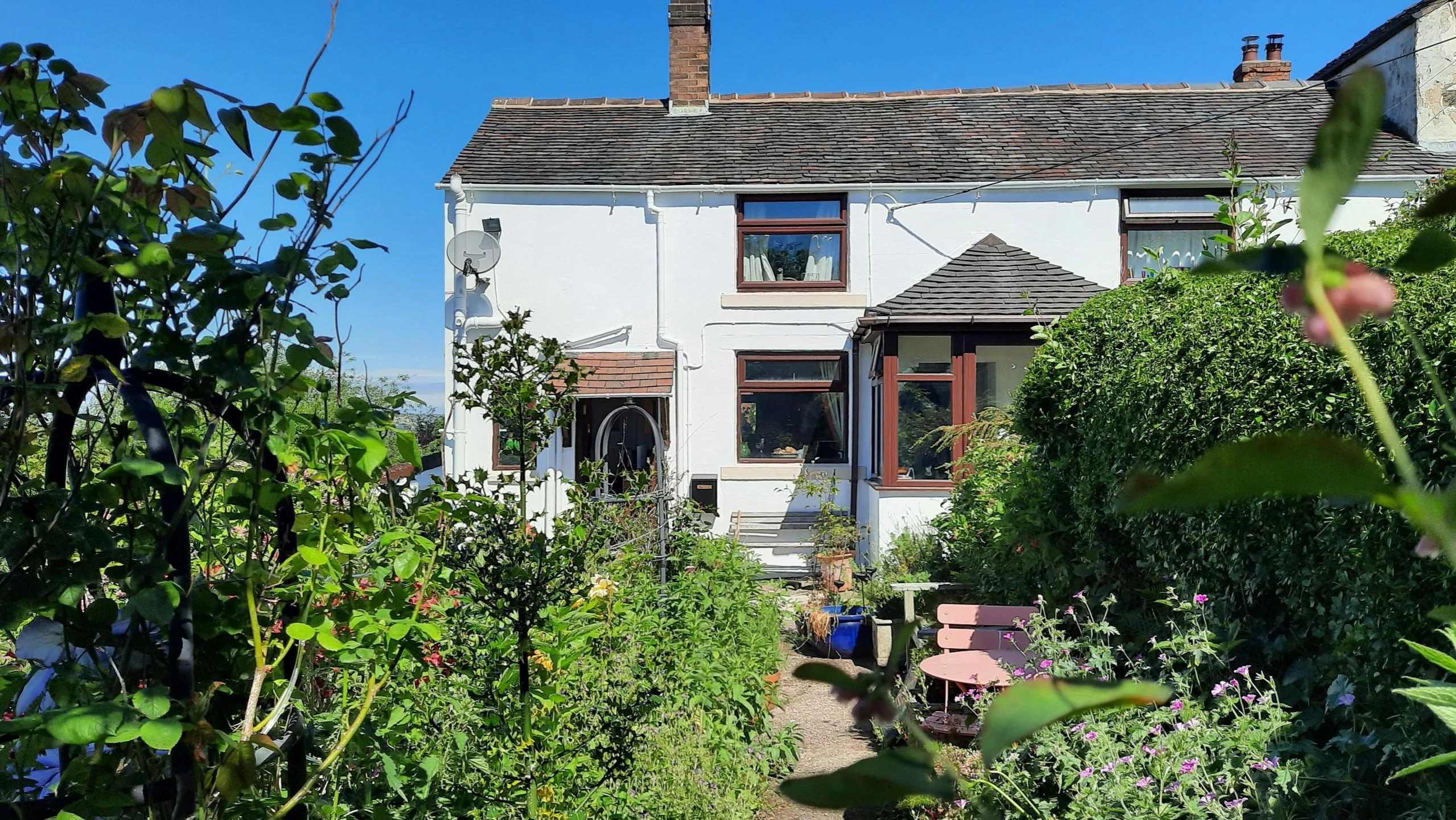 Property enquiry form background image