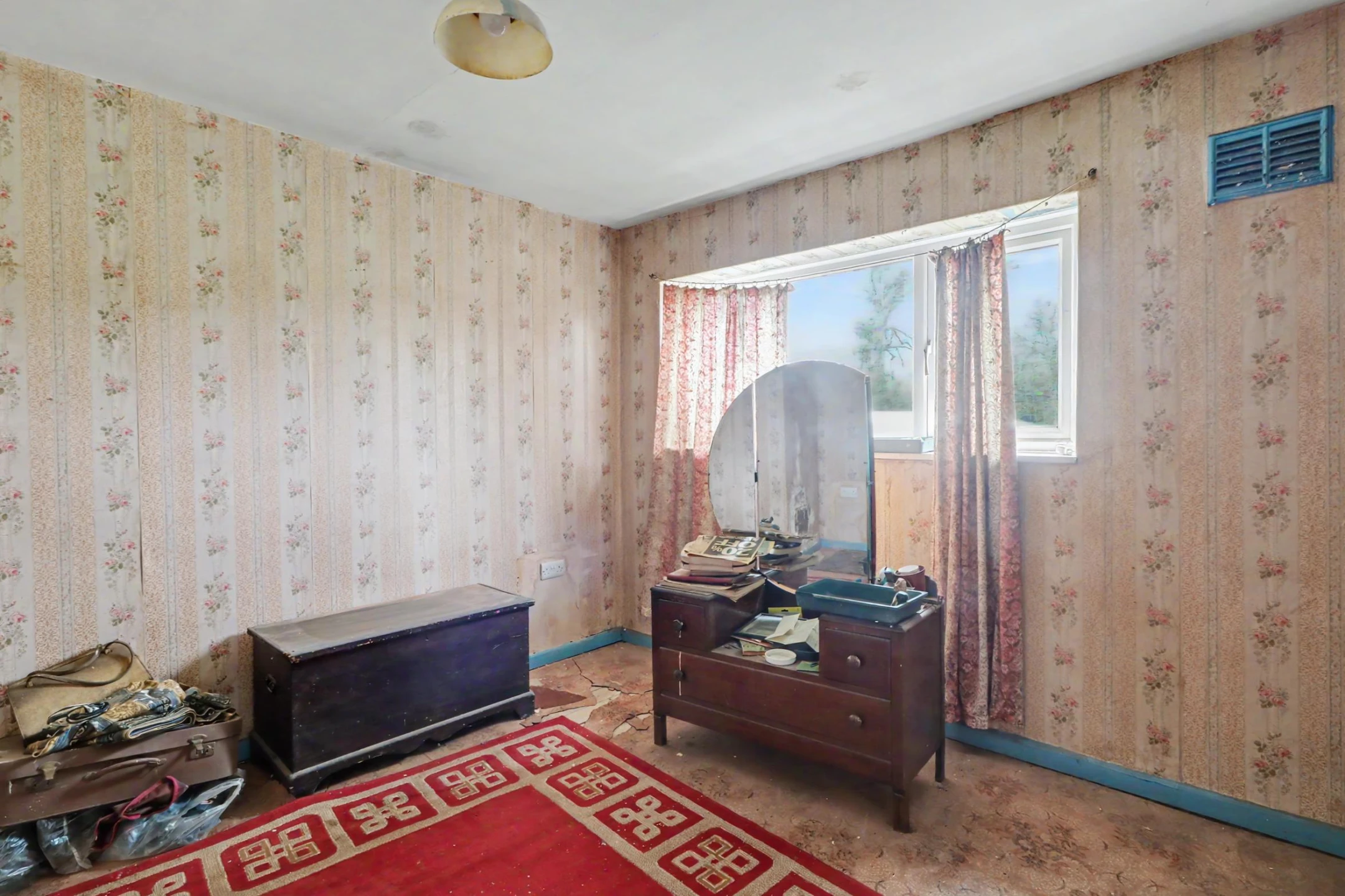 Oversley Road Stoke-On-Trent ST6 6TY