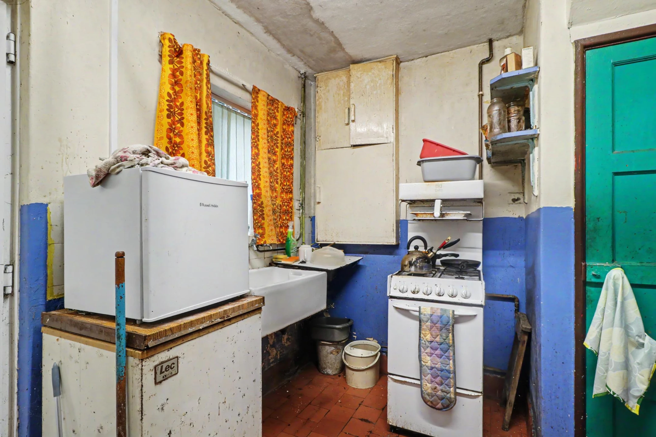 Oversley Road Stoke-On-Trent ST6 6TY