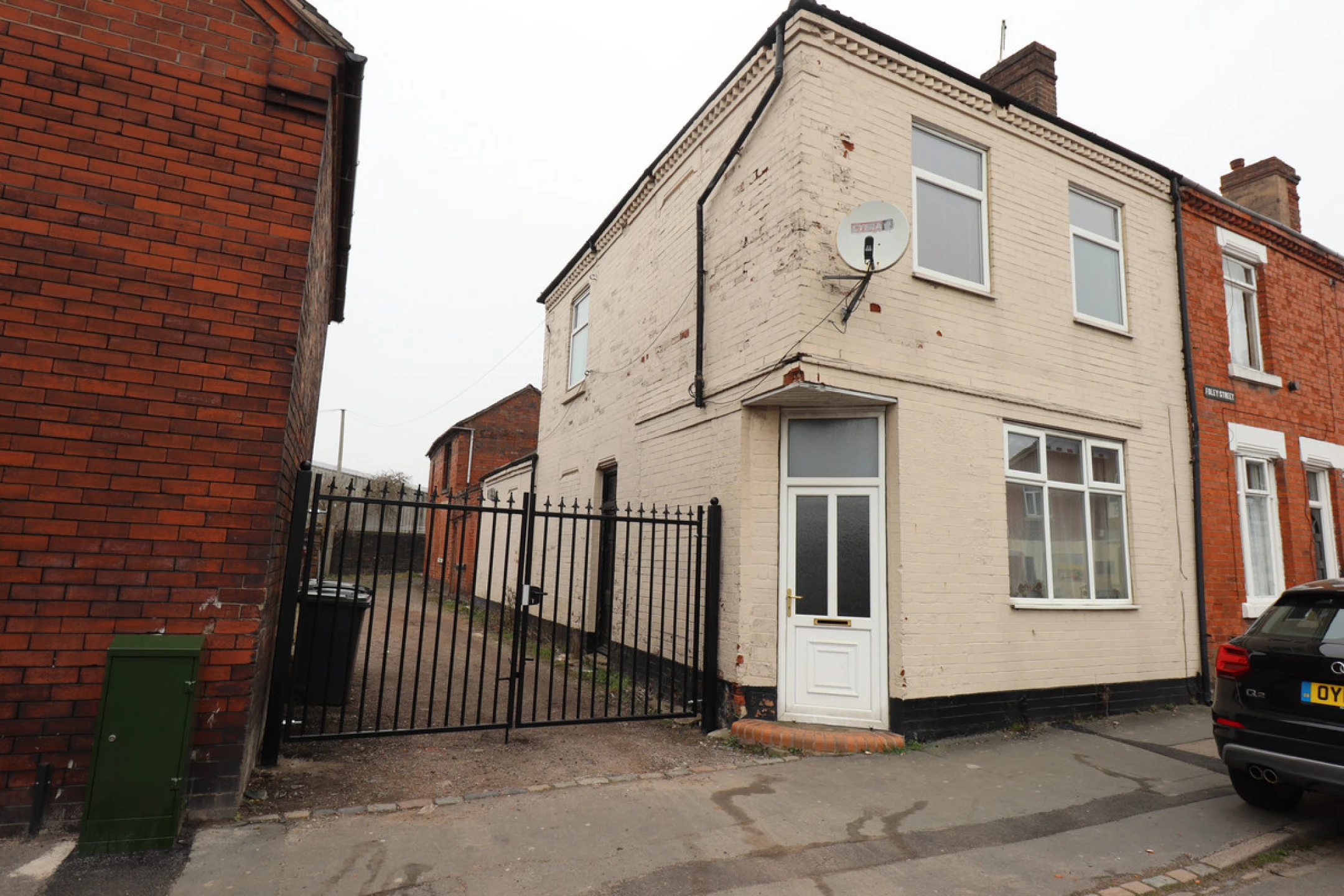 Property enquiry form background image