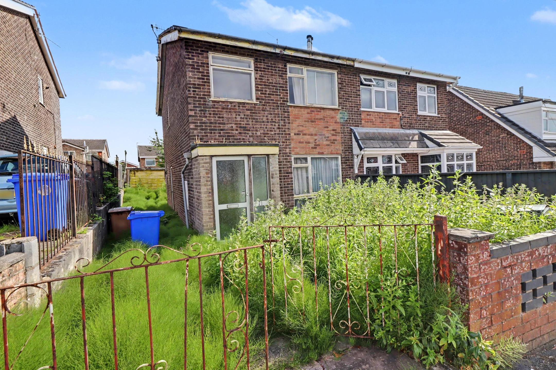 Property enquiry form background image