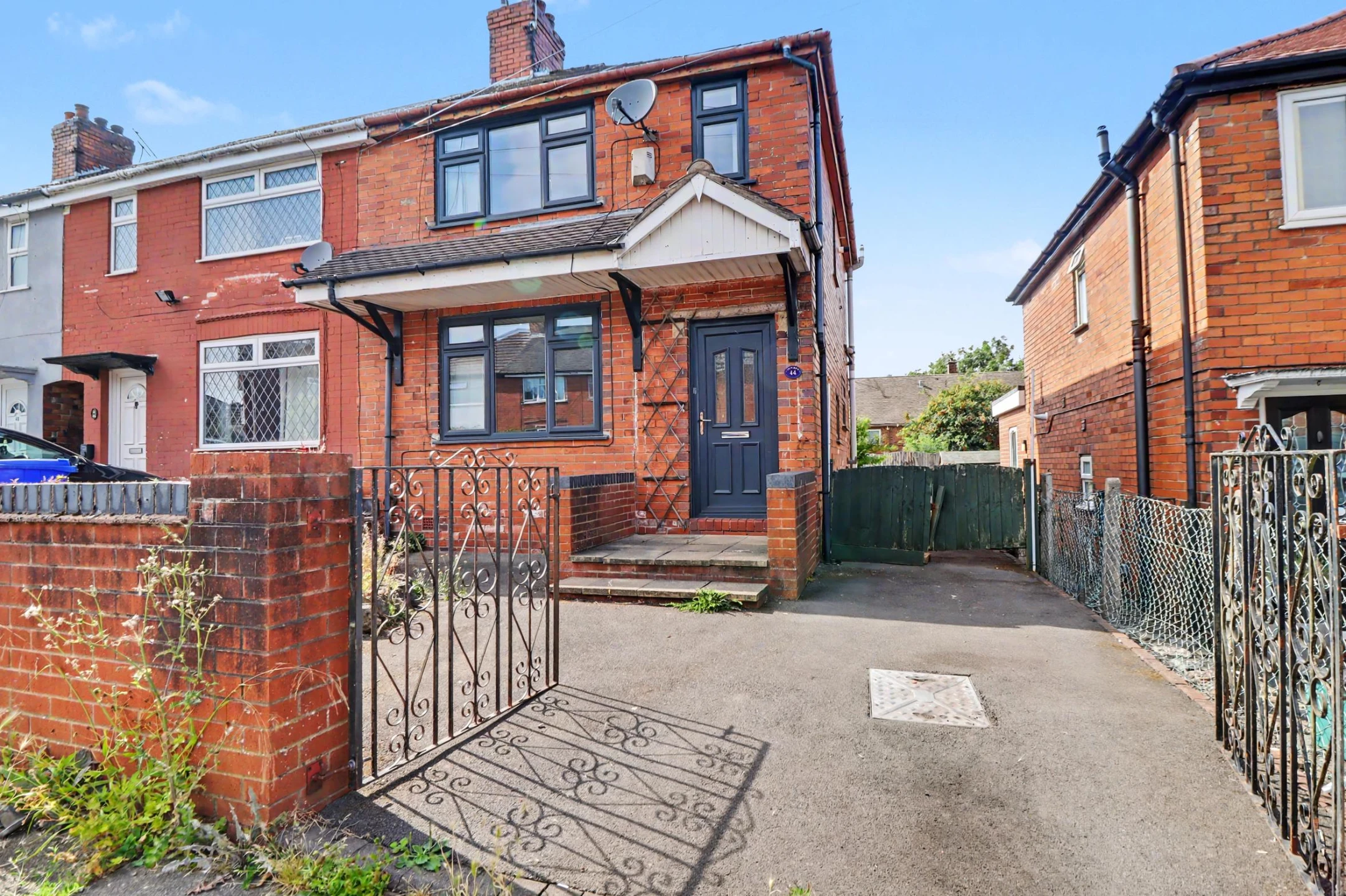 Property enquiry form background image