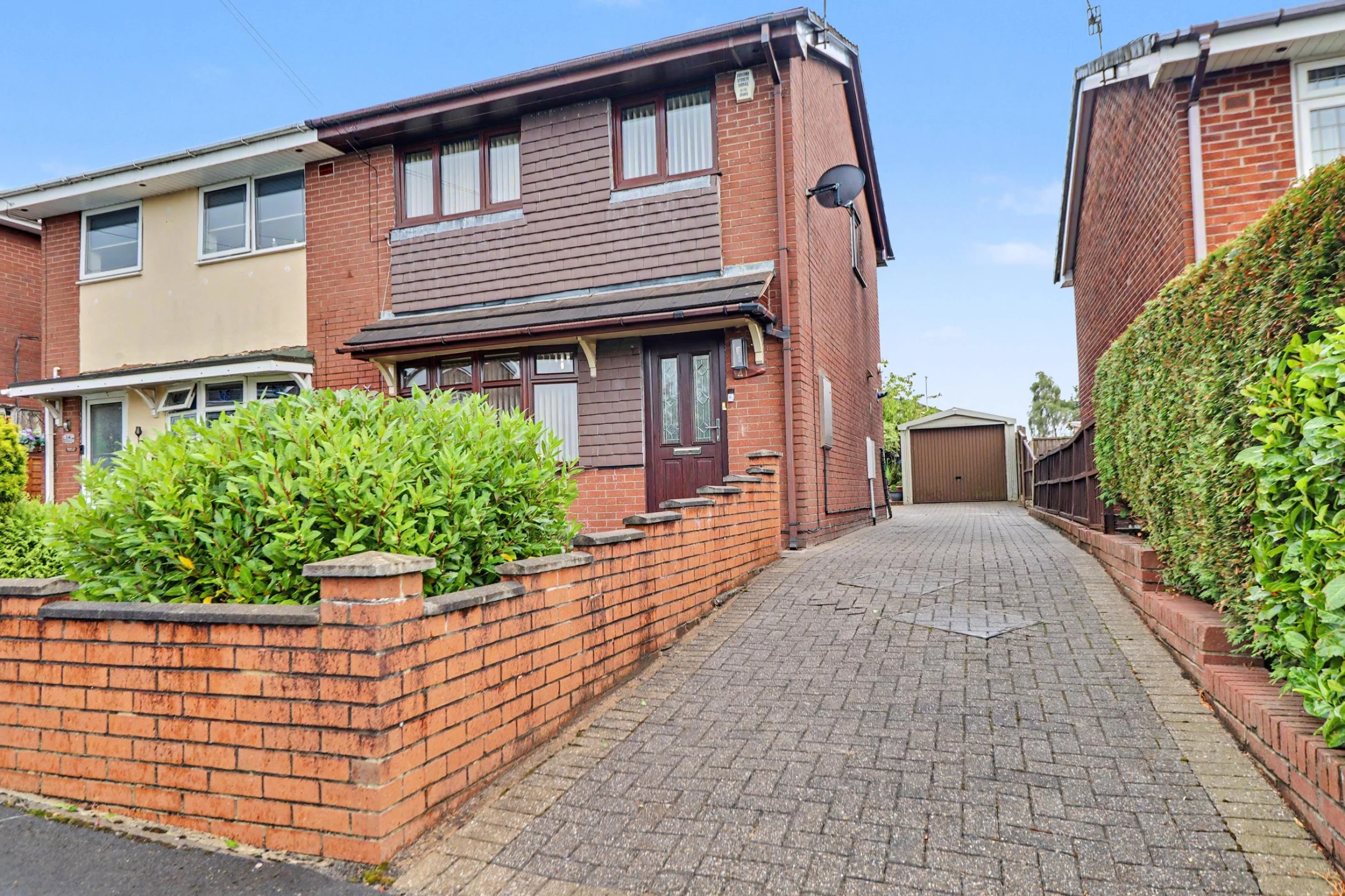 Property enquiry form background image