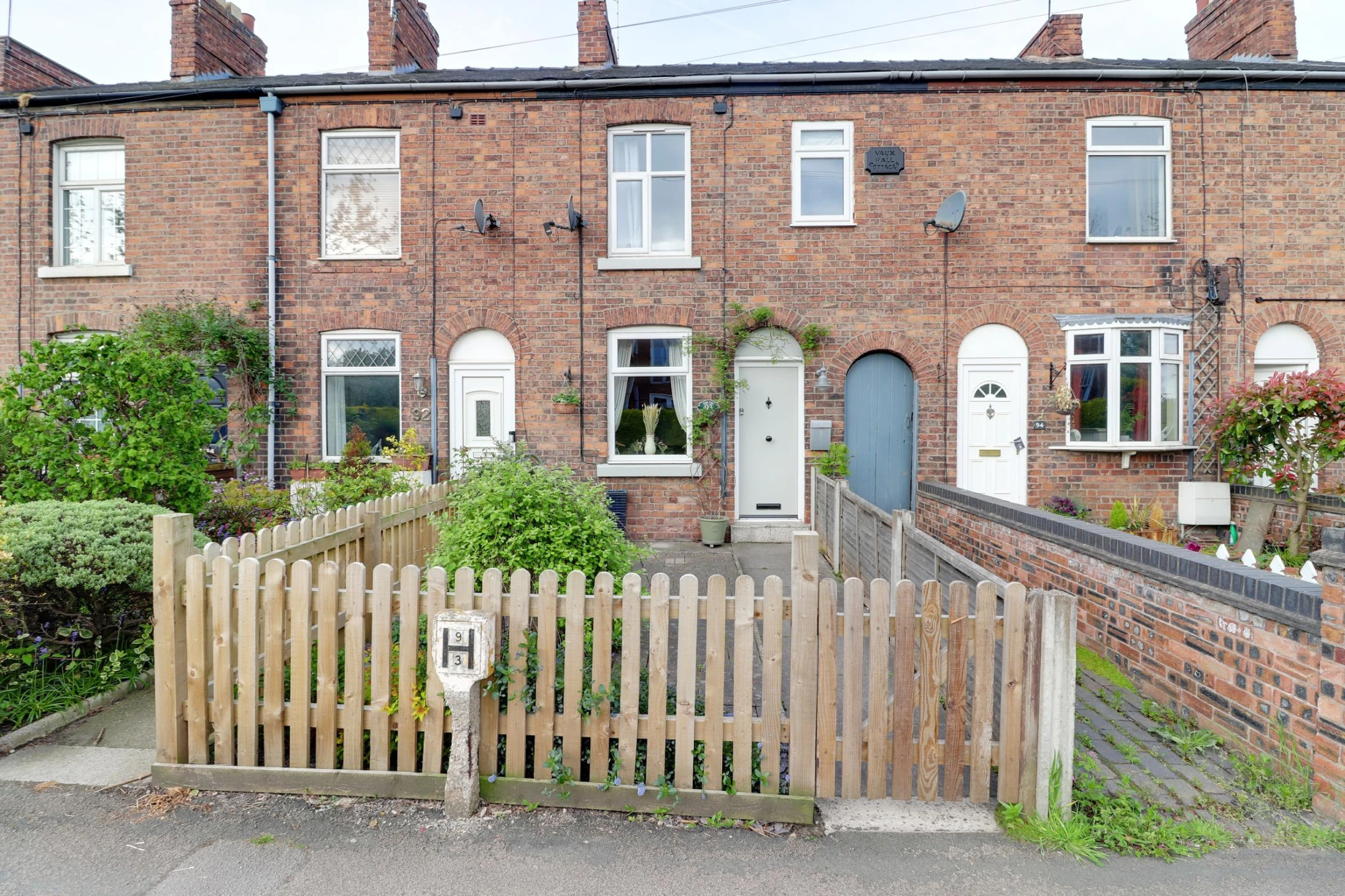 Property enquiry form background image