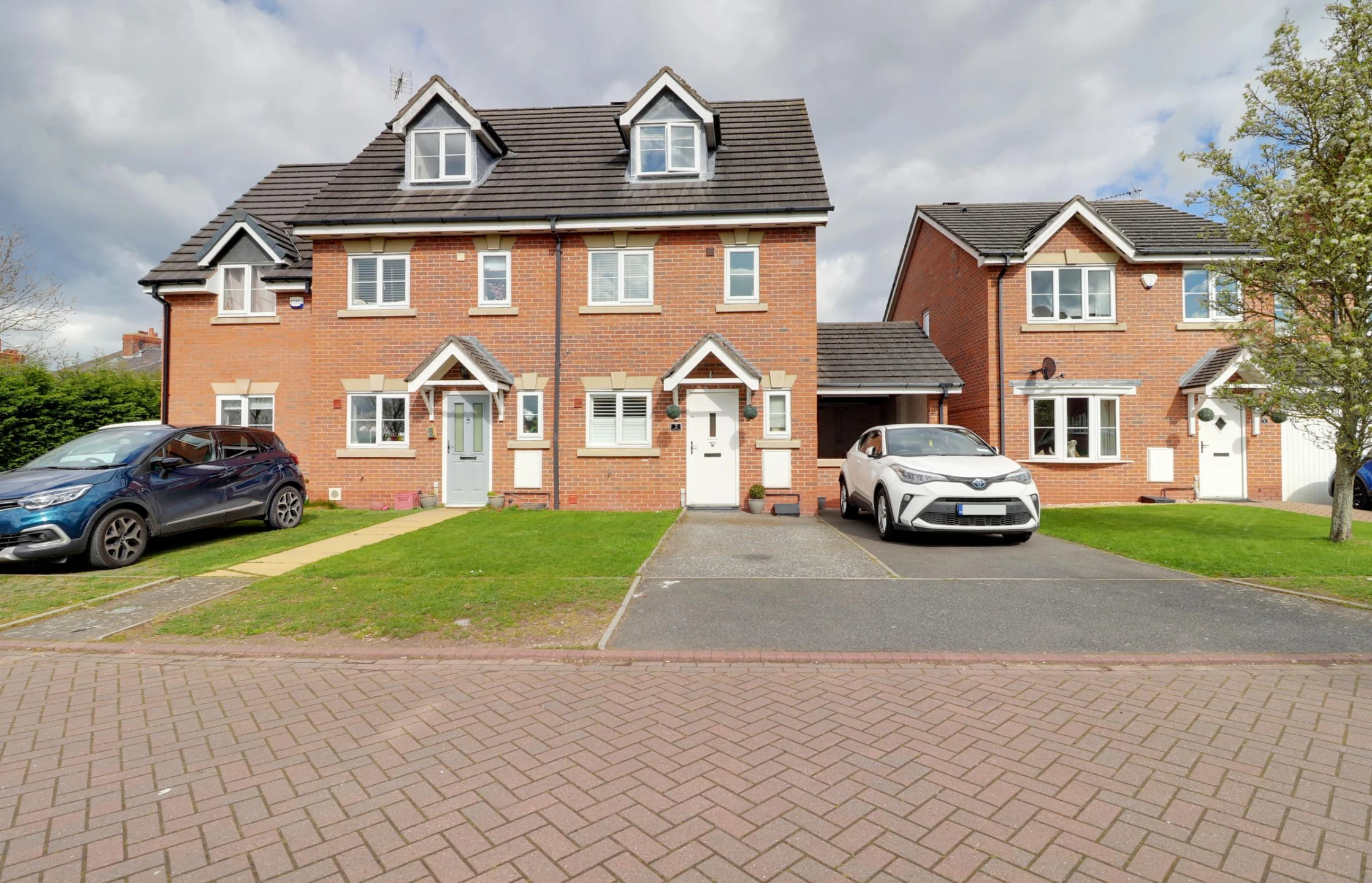 Property enquiry form background image