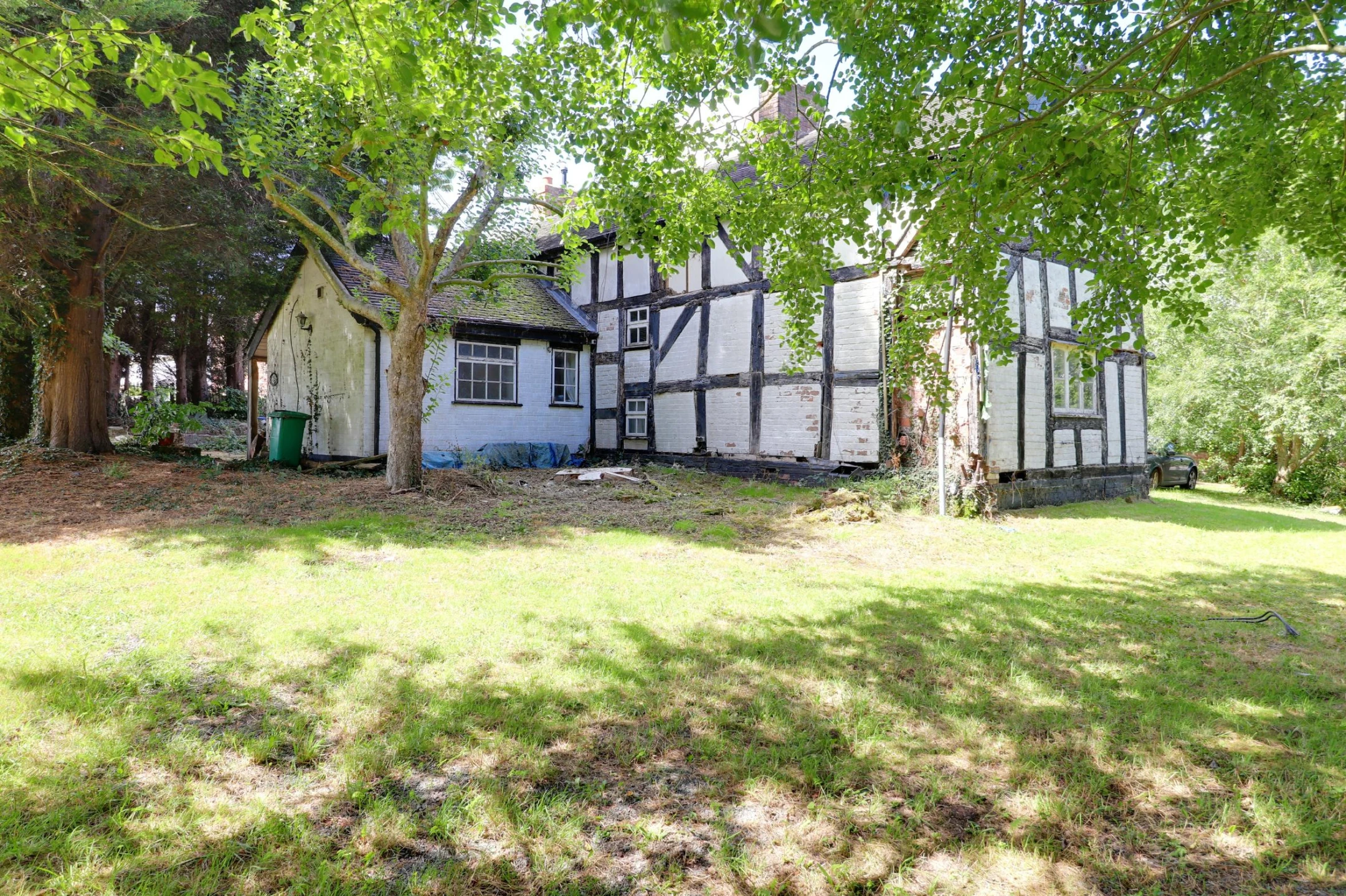 Property enquiry form background image