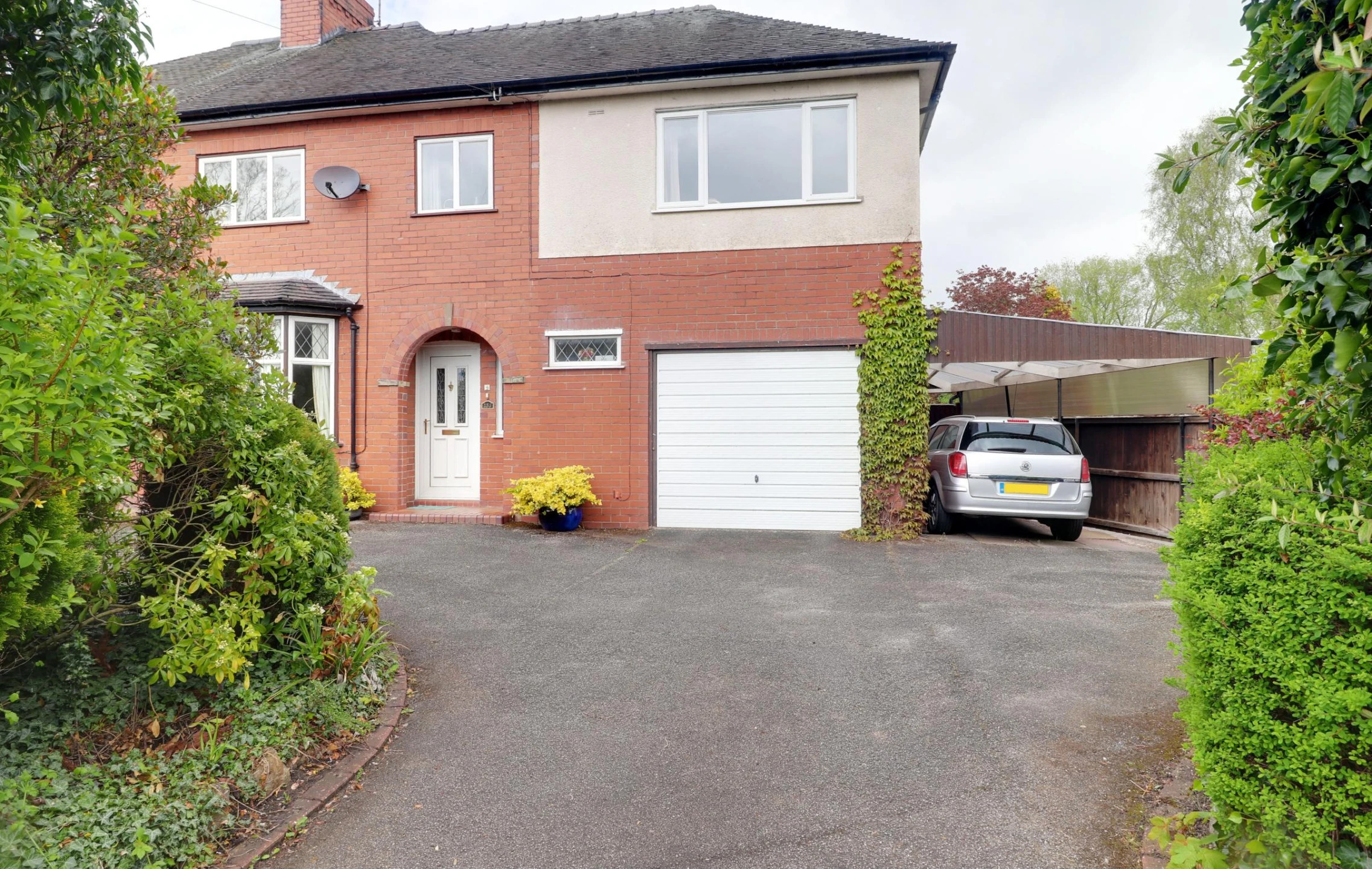 Property enquiry form background image