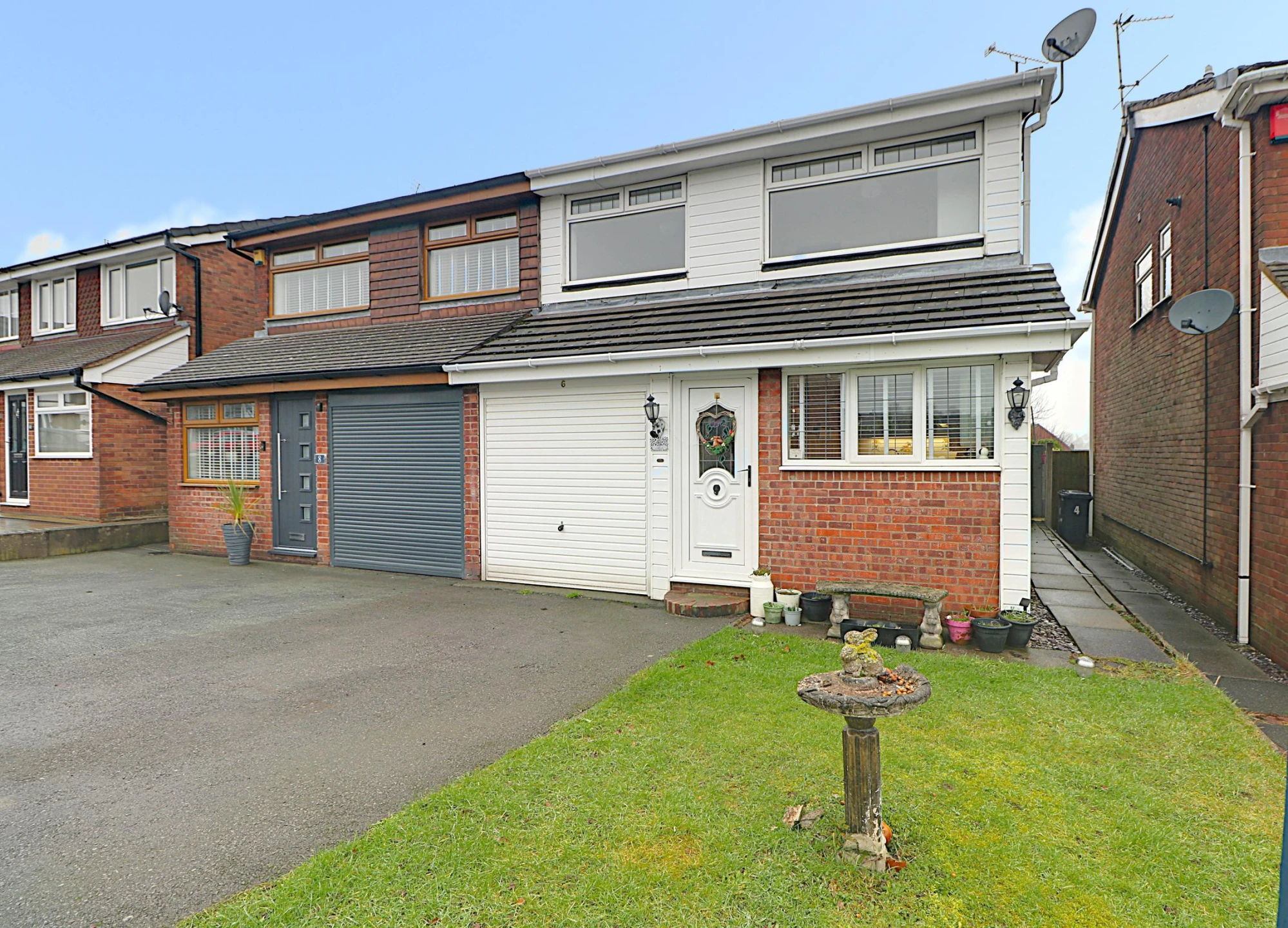 Property enquiry form background image