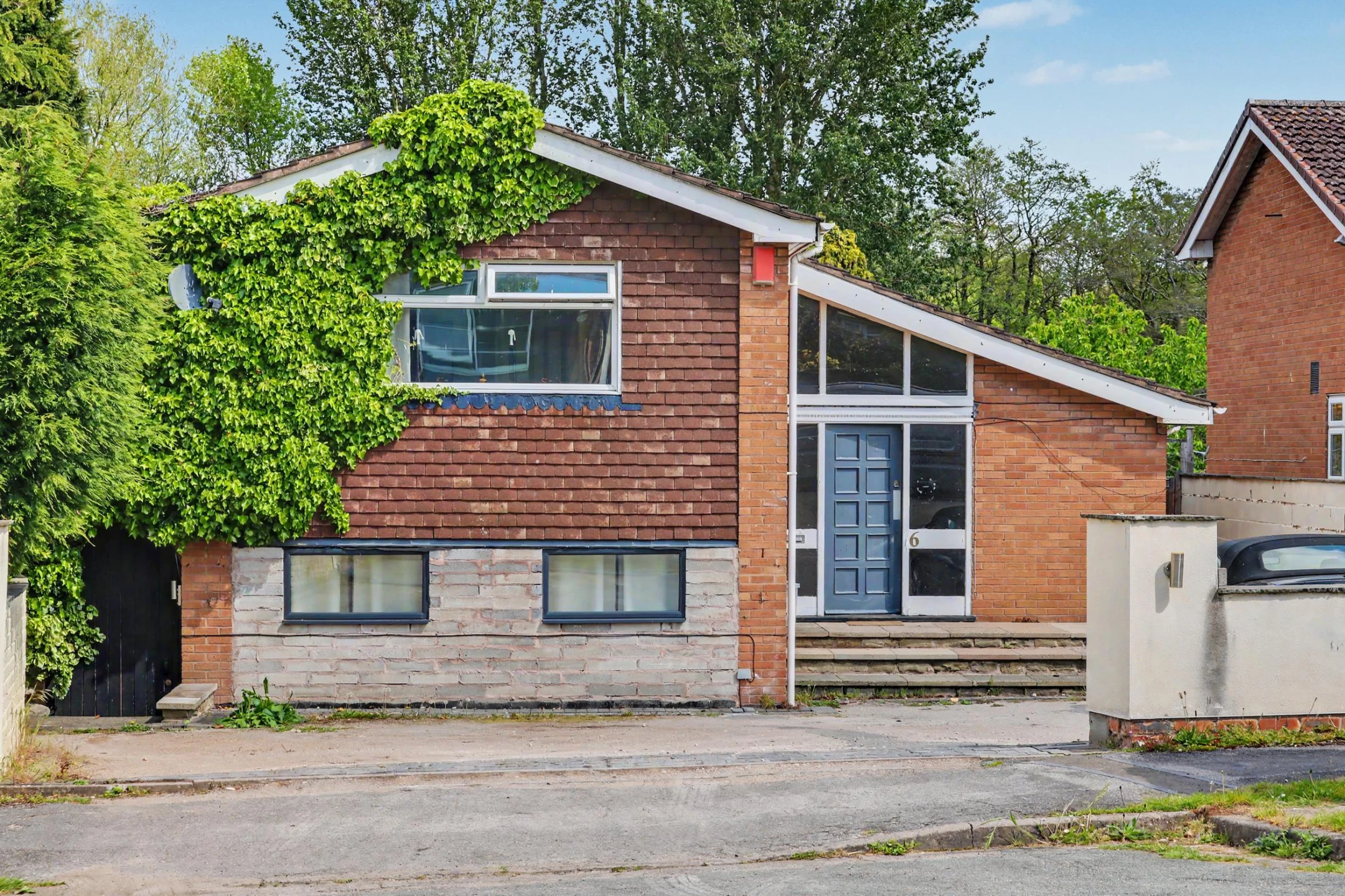 Property enquiry form background image