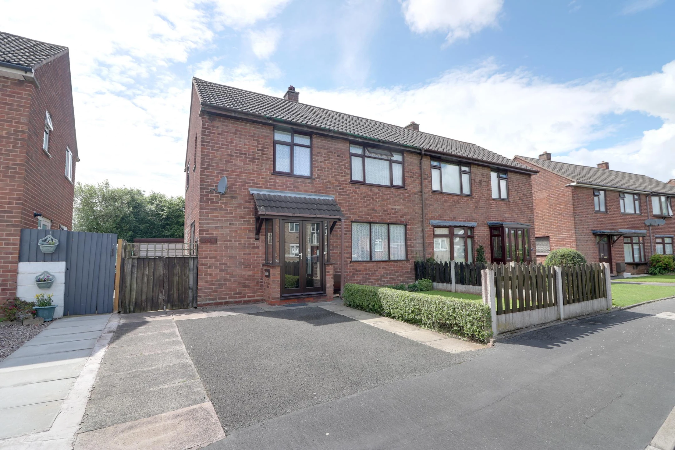 Property enquiry form background image