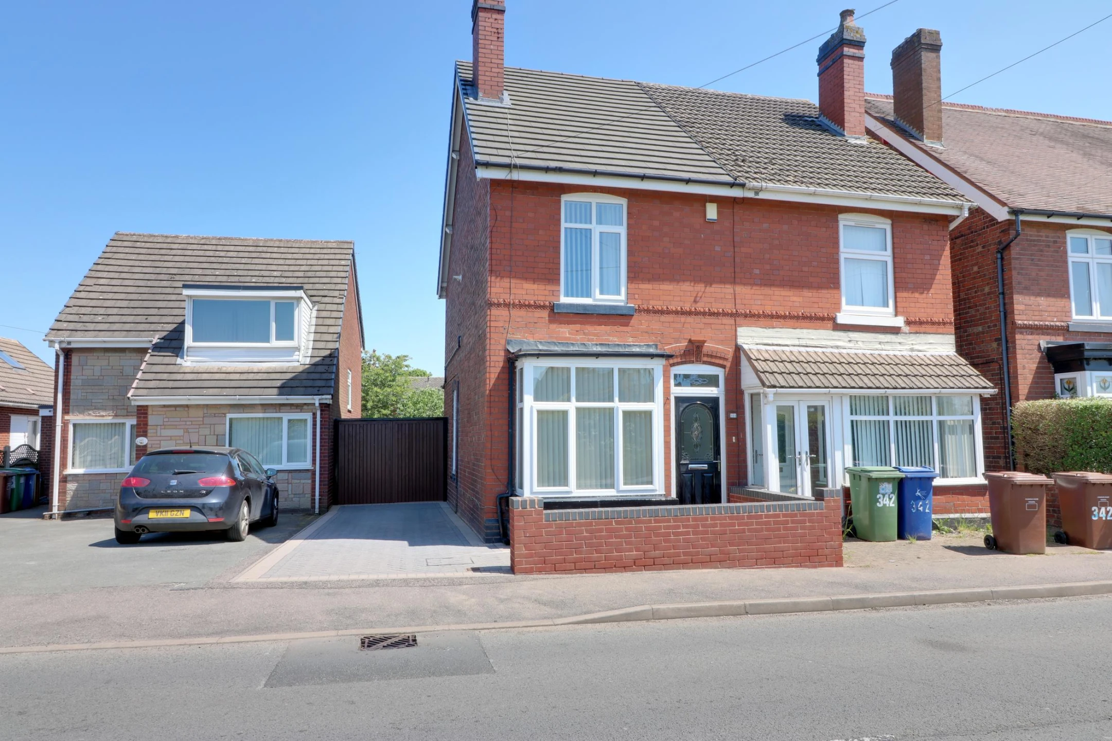 Property enquiry form background image