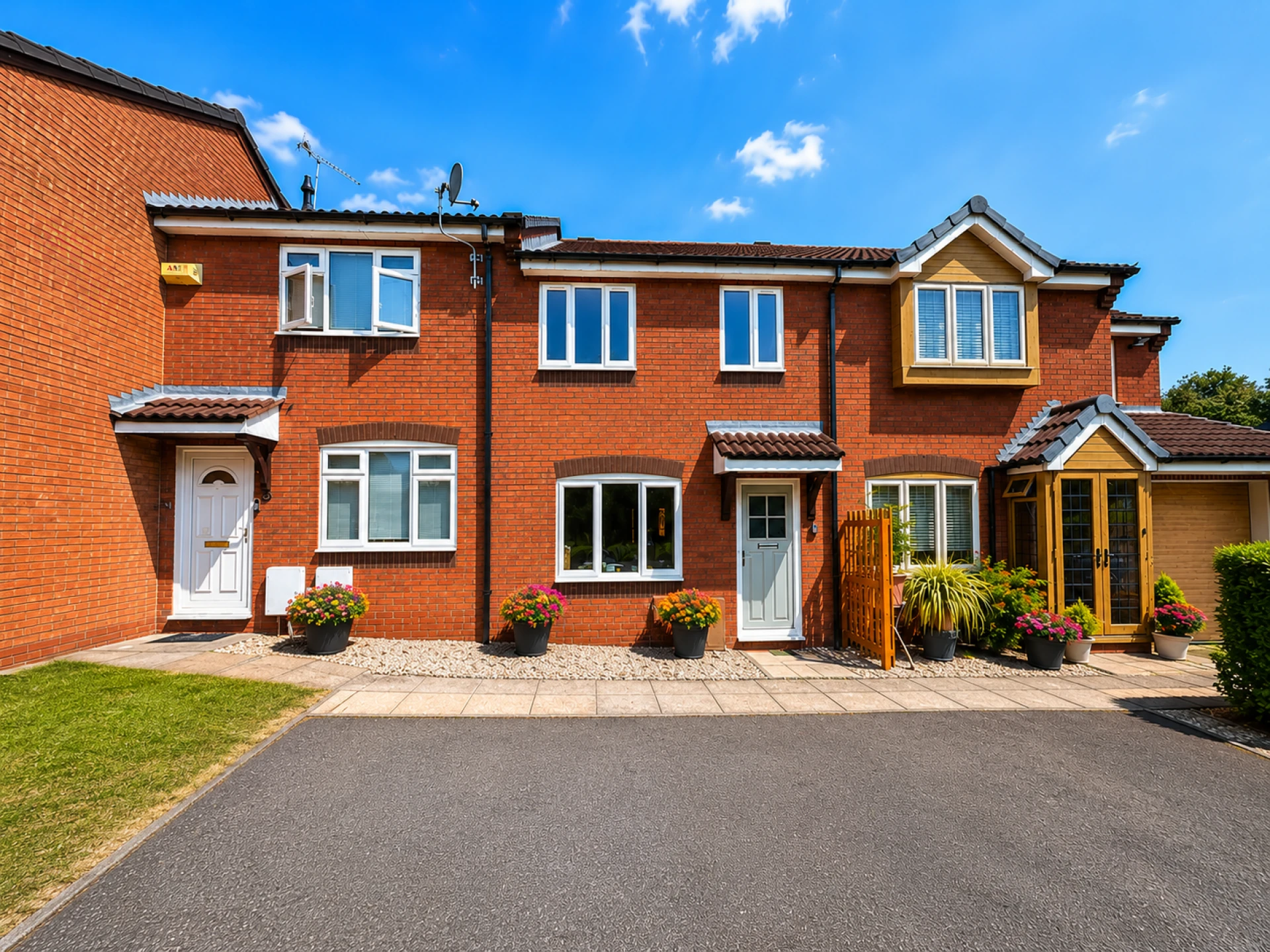 Property enquiry form background image