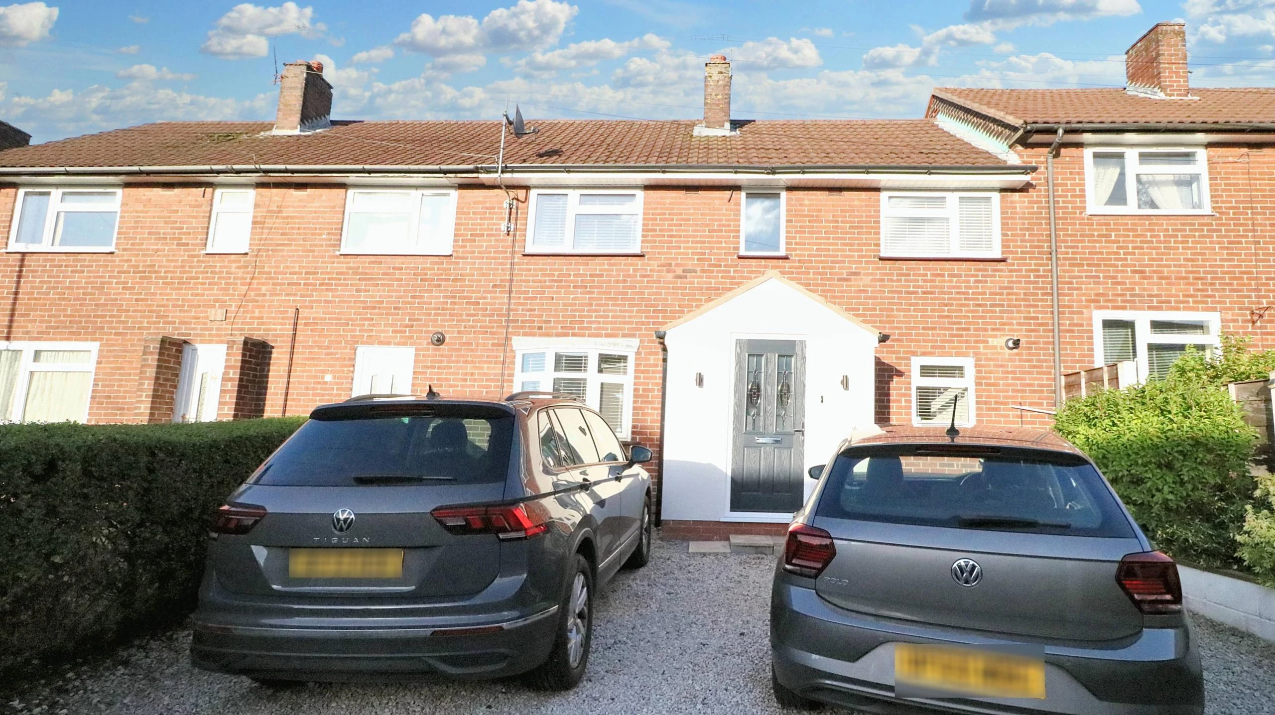 Beautifully Presented 3Bedroom Mid Terrace, Offers Over £210,000