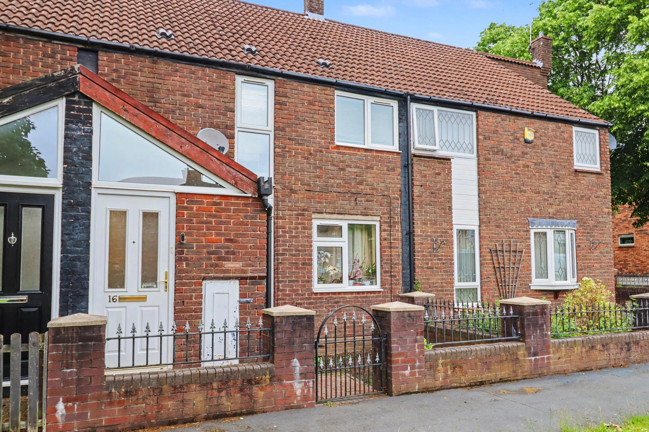 Property enquiry form background image