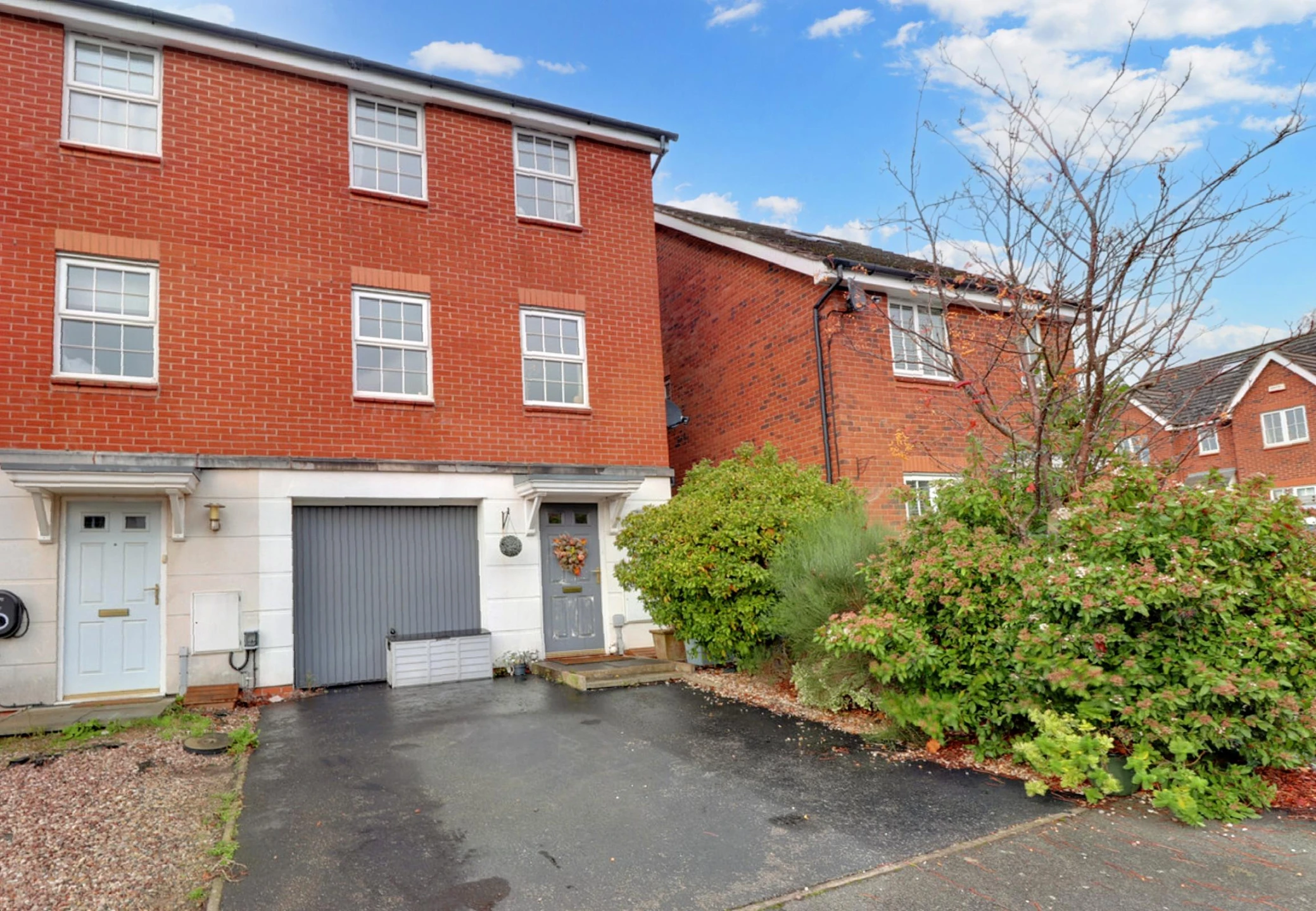 Property enquiry form background image