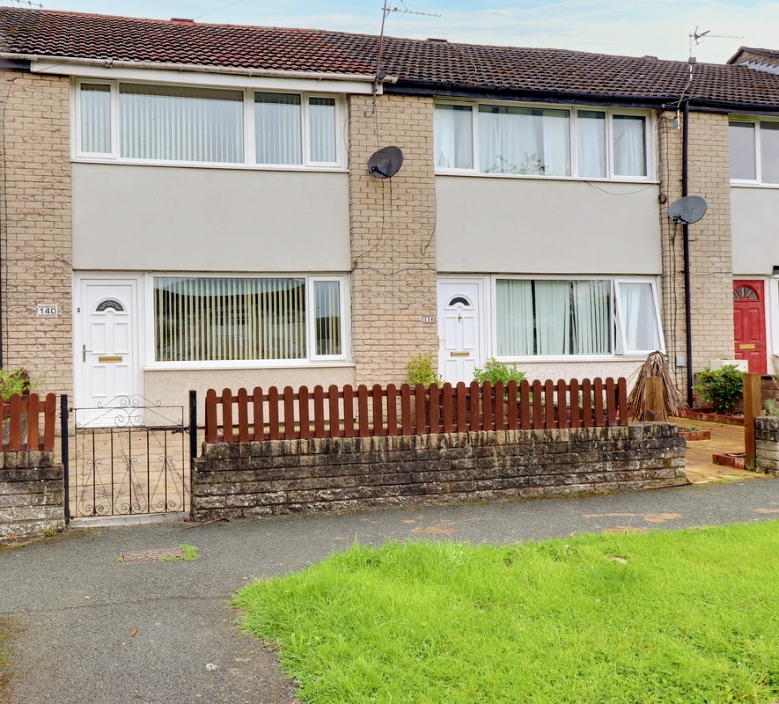 Property enquiry form background image