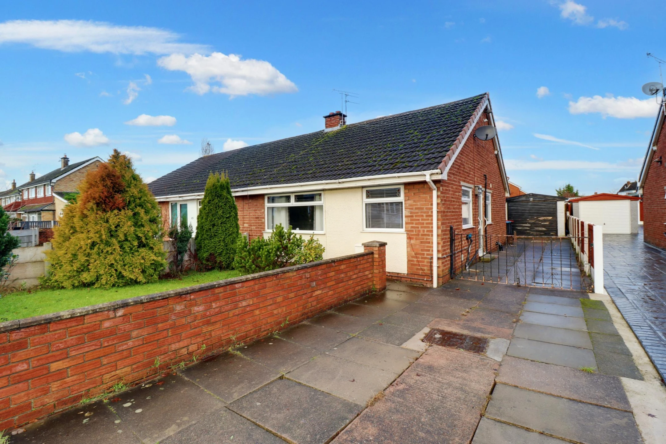 Property enquiry form background image