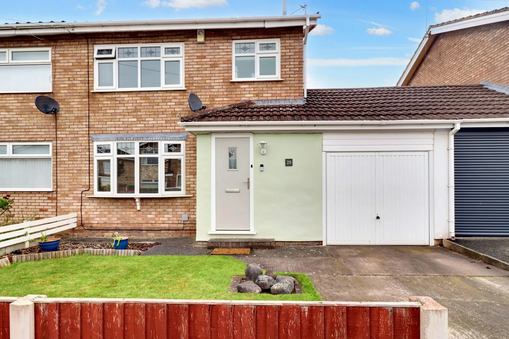 Property enquiry form background image