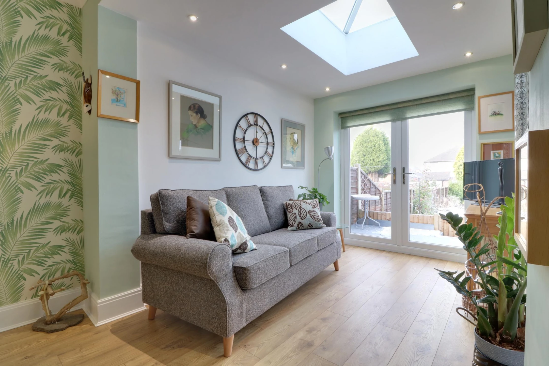 Property enquiry form background image