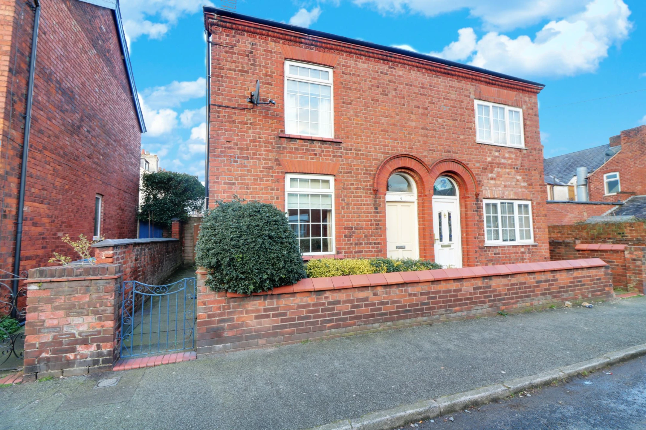 Property enquiry form background image