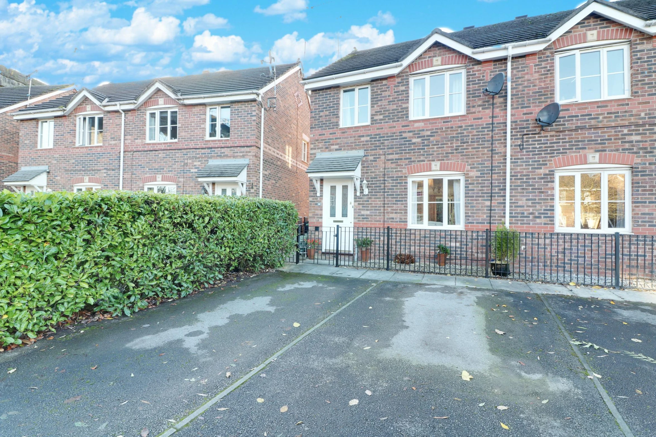 Property enquiry form background image