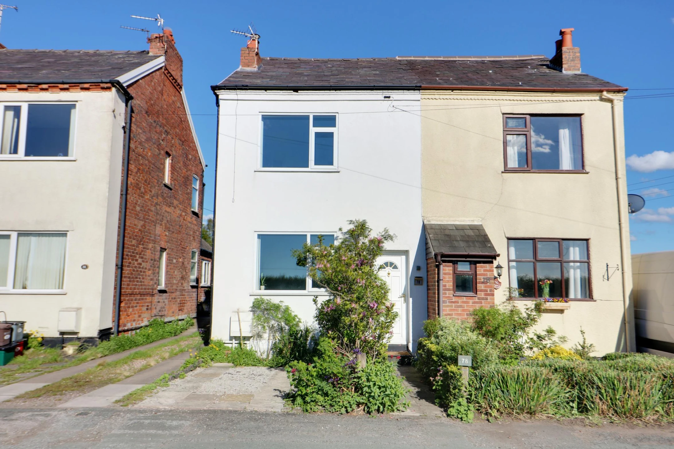 Property enquiry form background image