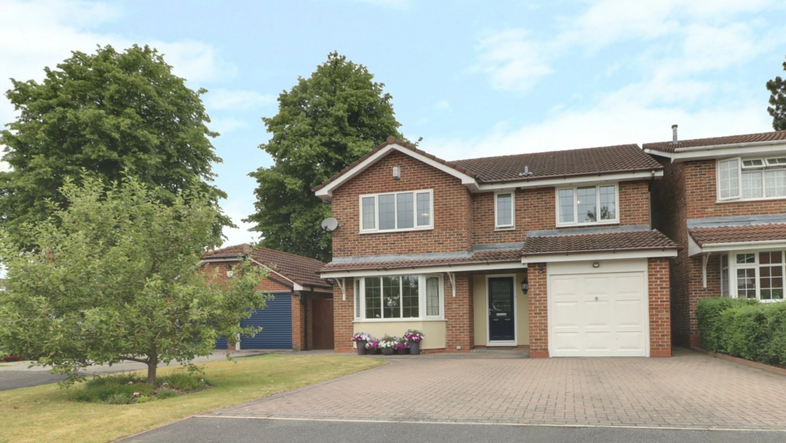 Property enquiry form background image