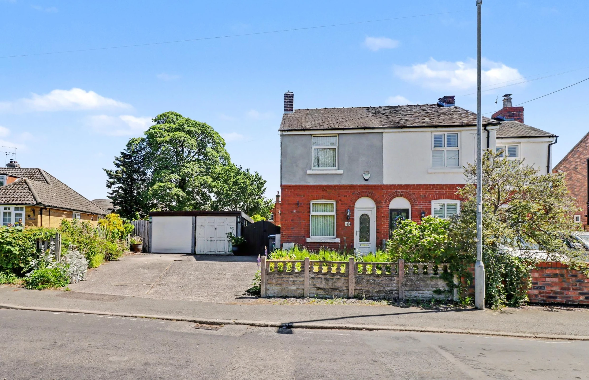 Property enquiry form background image