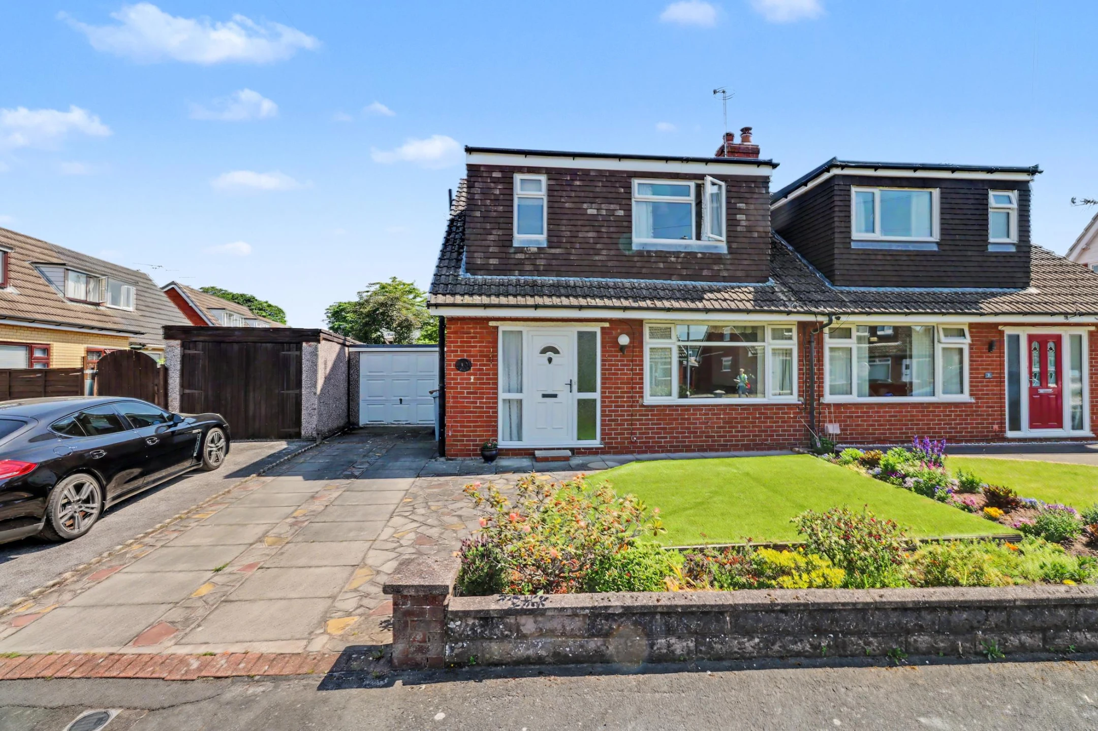 Property enquiry form background image
