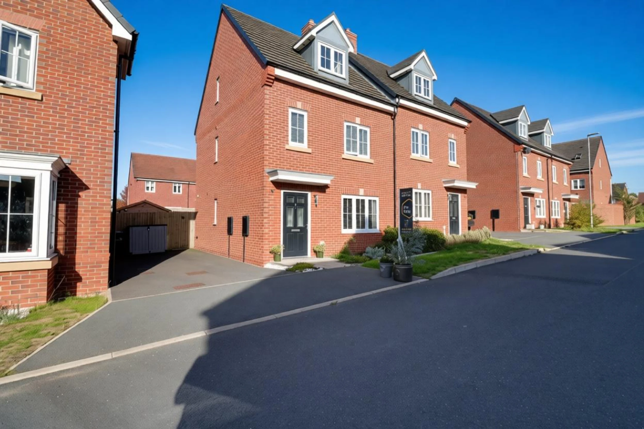 Property enquiry form background image