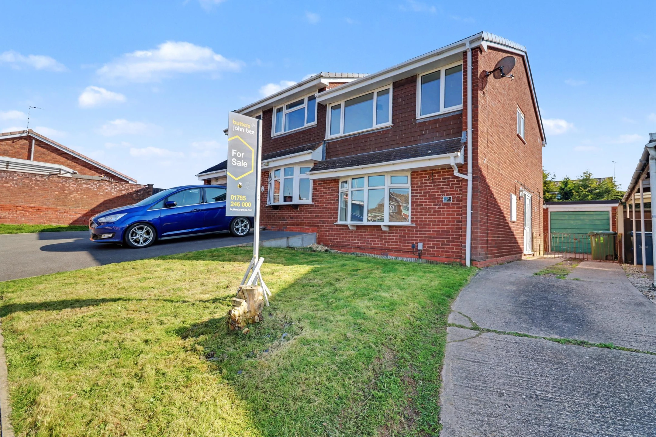 Property enquiry form background image