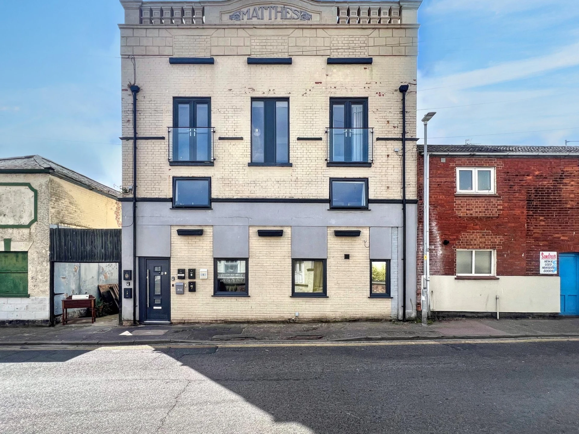 Listing image