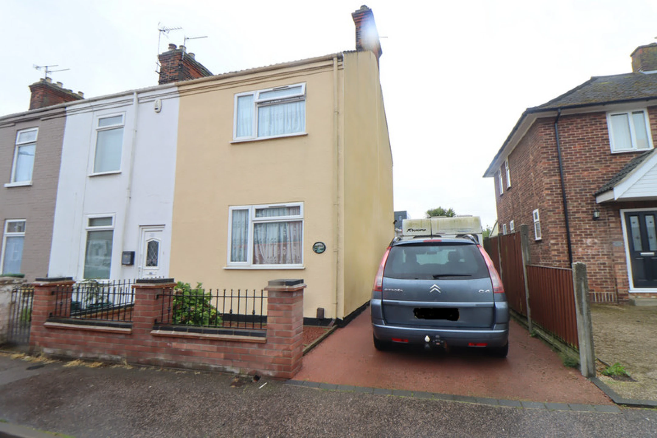 Property enquiry form background image