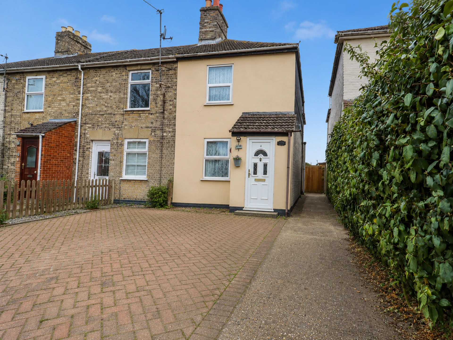 Property enquiry form background image
