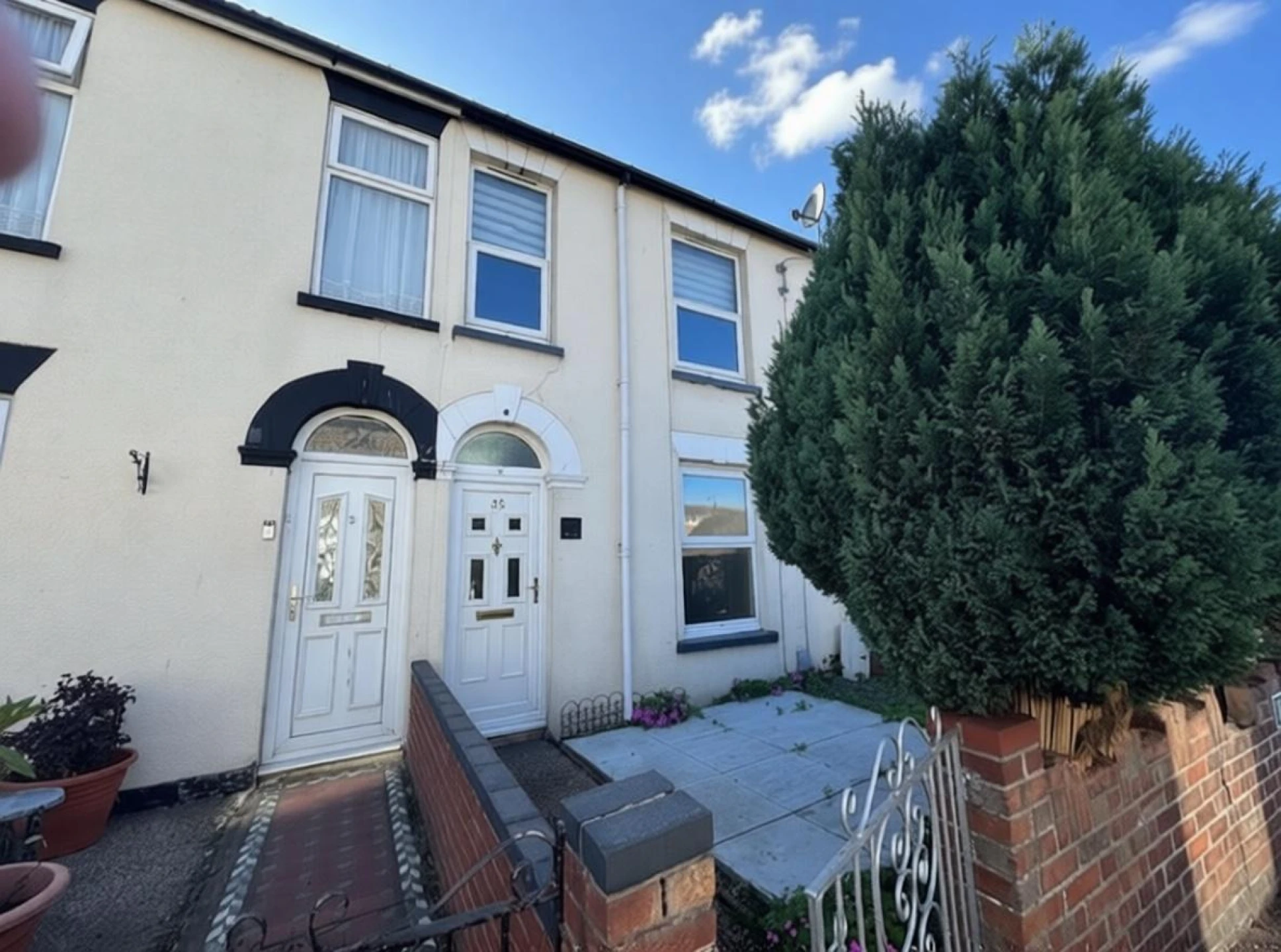 Property enquiry form background image