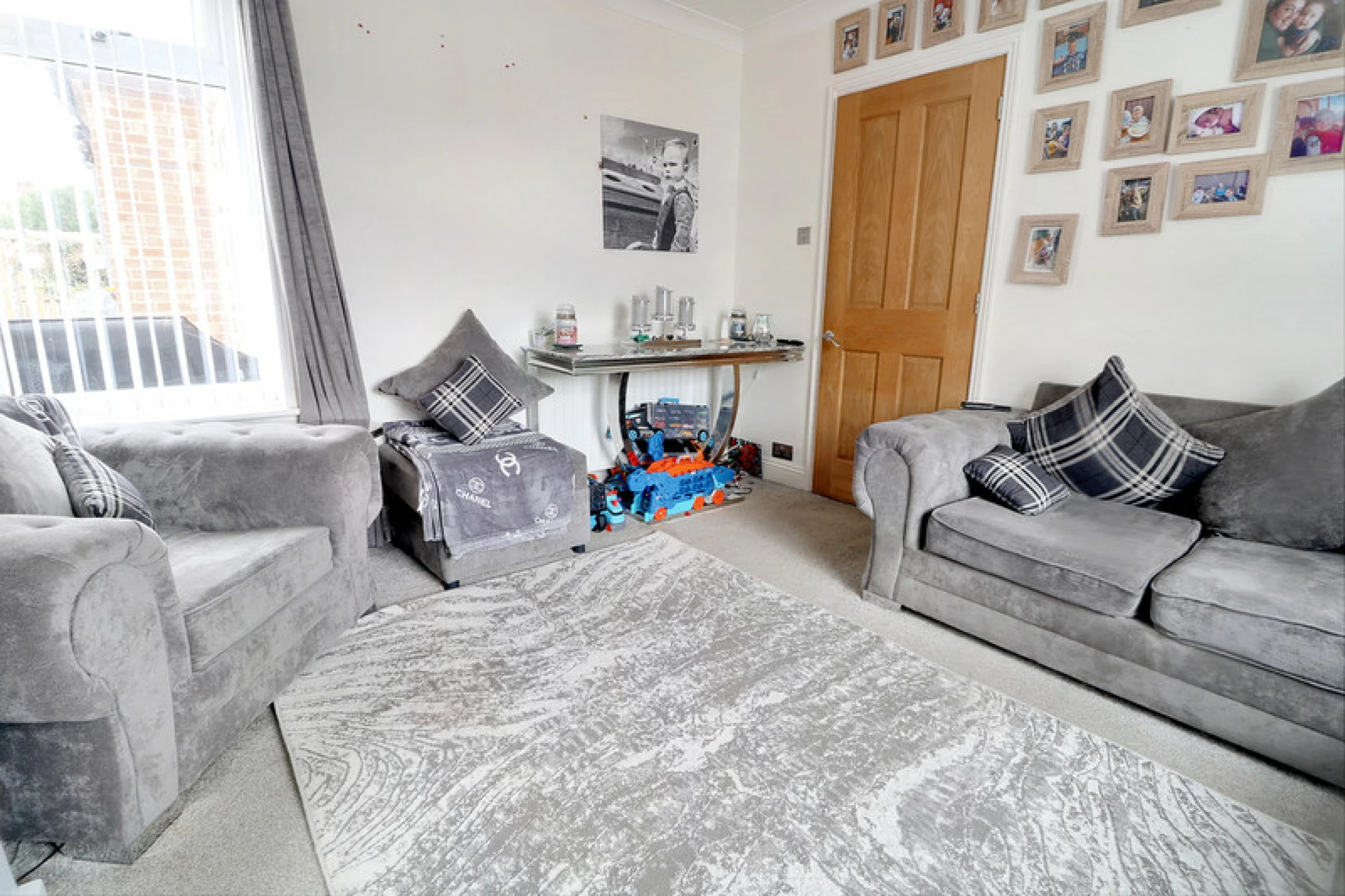 Property enquiry form background image