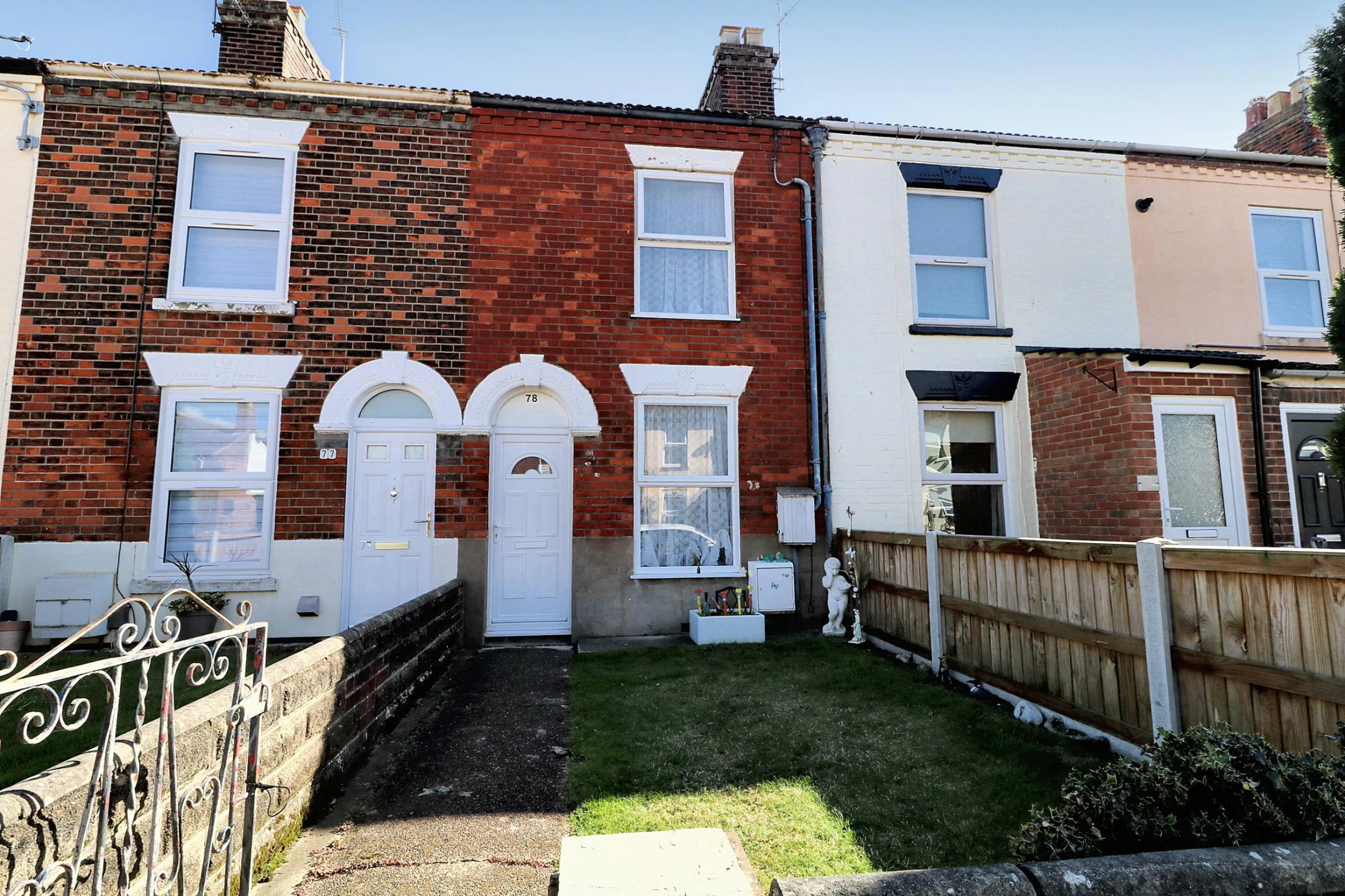 Property enquiry form background image