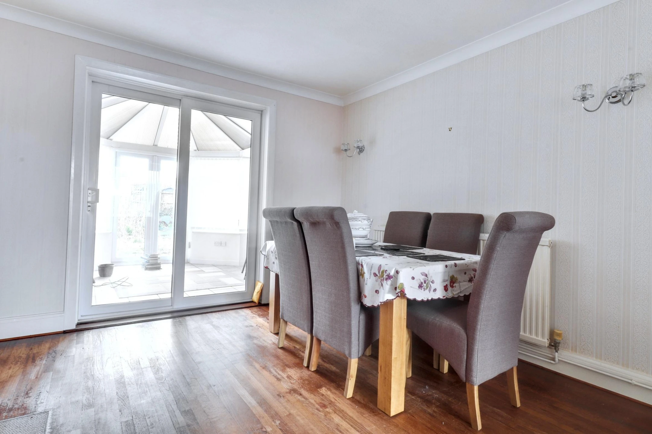 Property enquiry form background image
